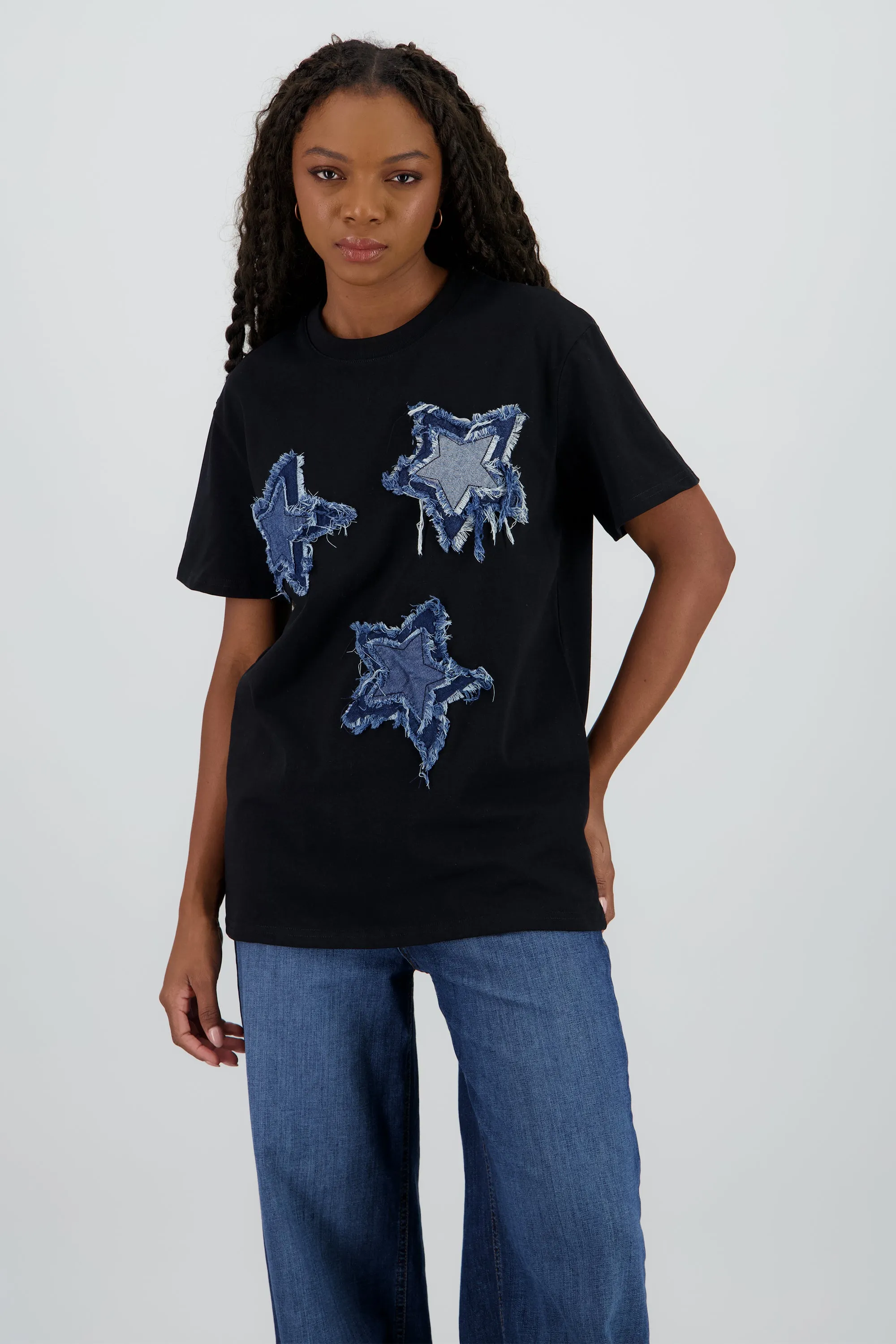 Playera manga corta detalle estrellas sold by Shasa