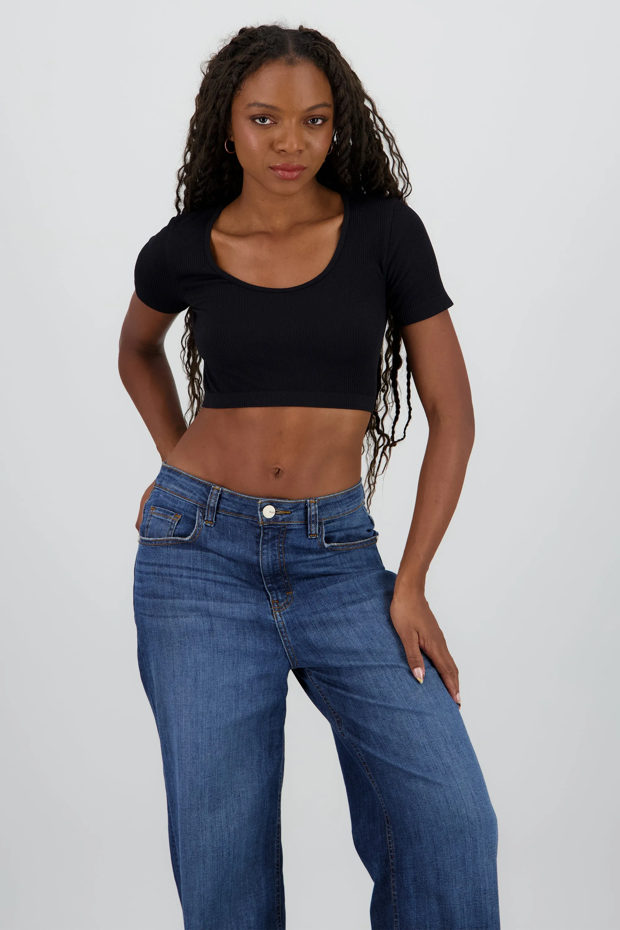 Crop top liso seamless sold by Shasa