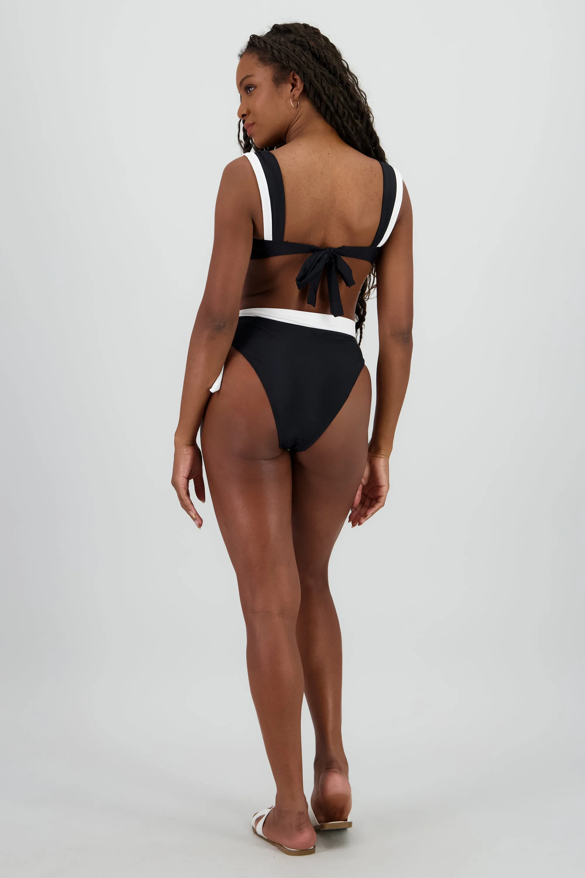 Bikini moño cintura alta contraste sold by Shasa product image thumbnail 4