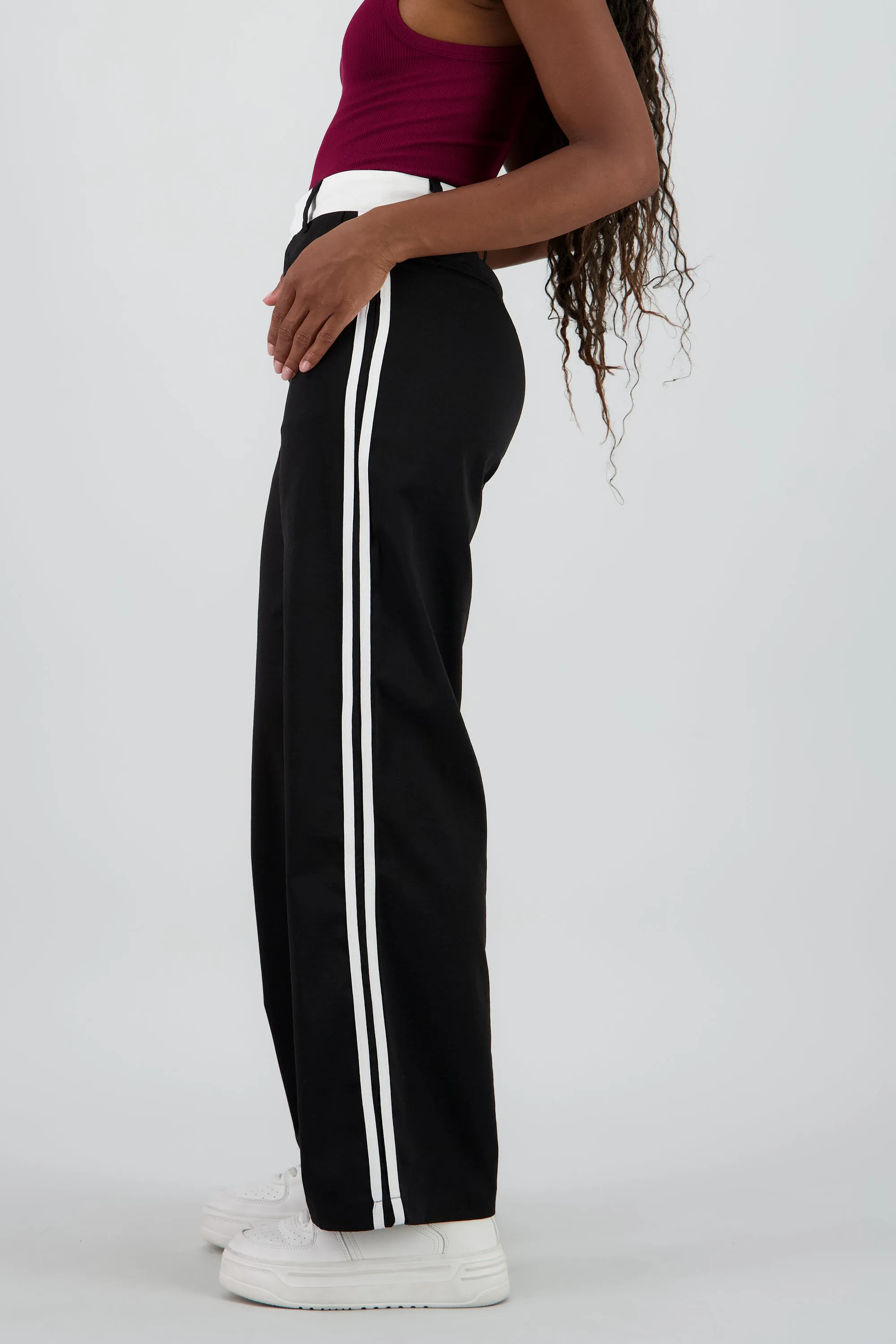 Pantalon fluido detalle contraste franja sold by Shasa product image thumbnail 3