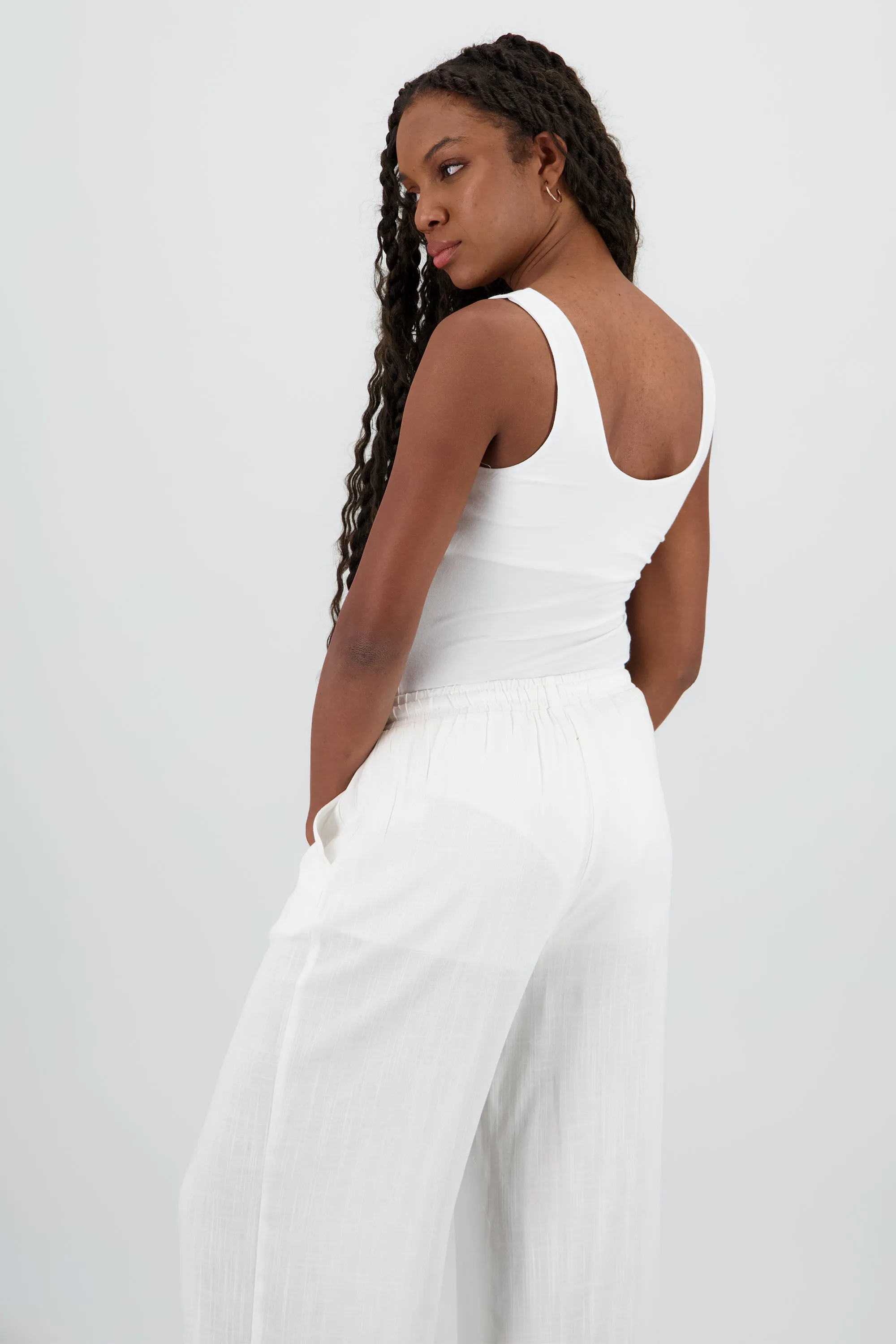 Body liso tirantes escote redondo sold by Shasa product image thumbnail 4