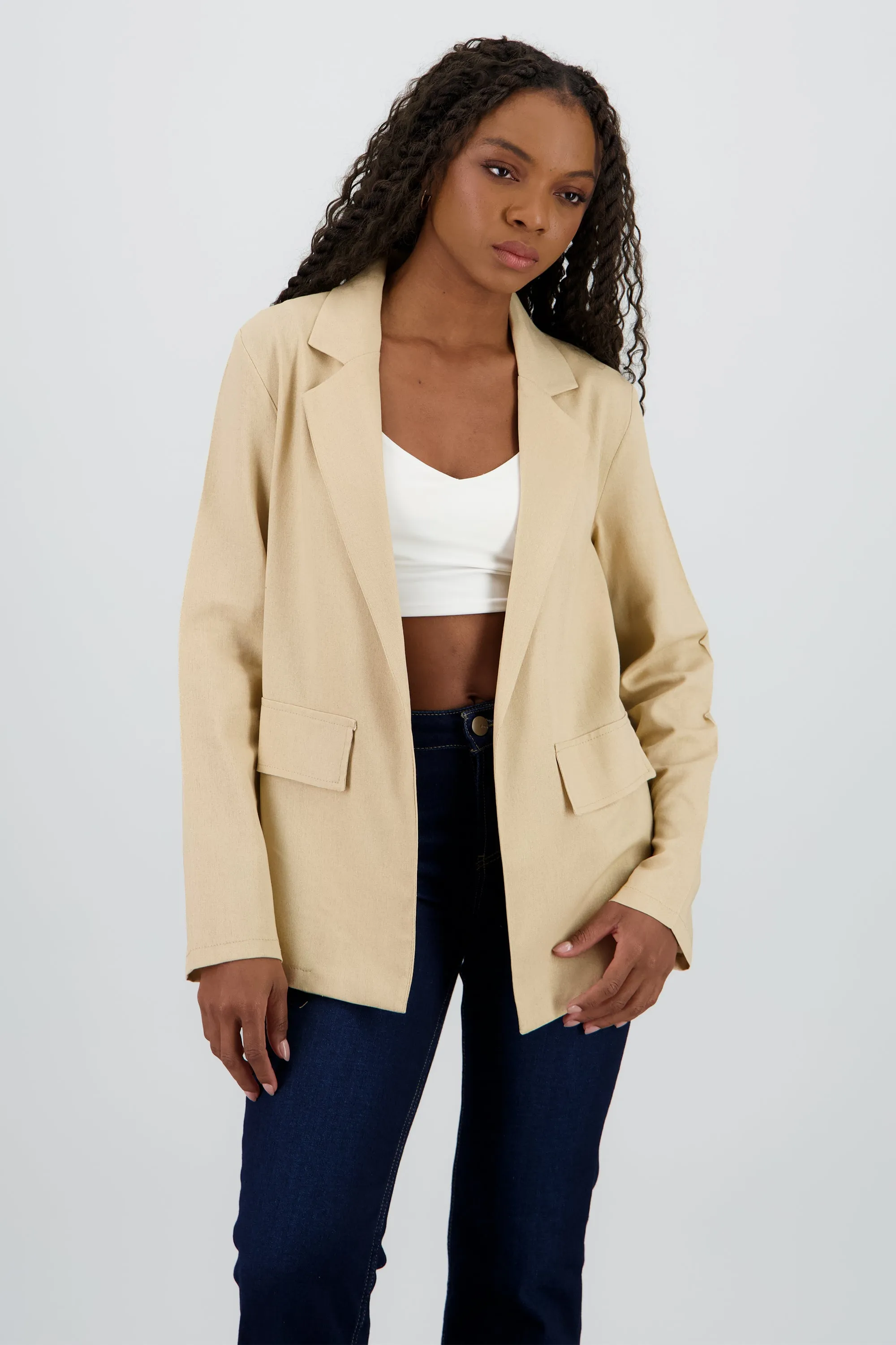 Blazer liso detalle solapa bolsas sold by Shasa