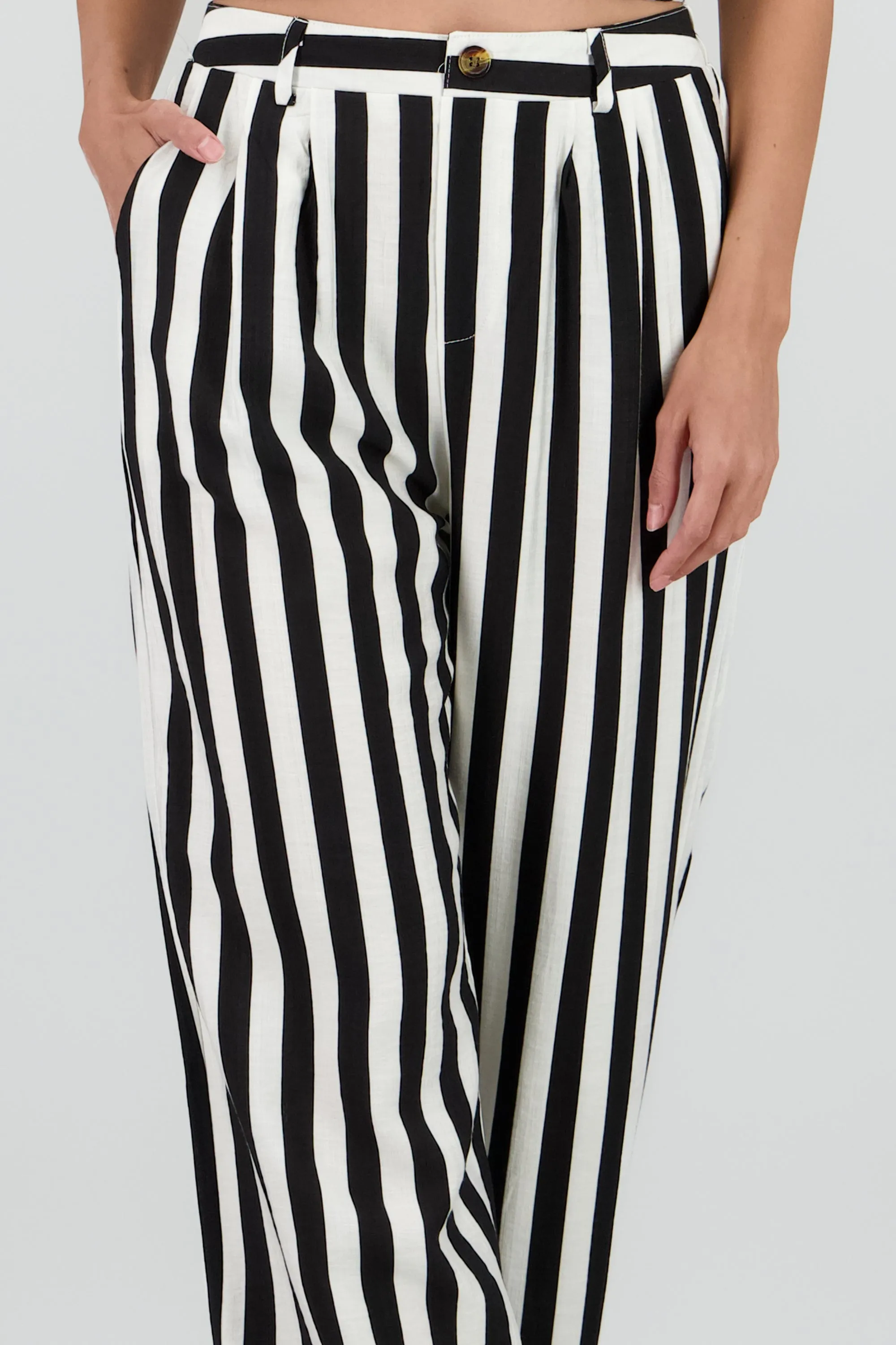 Pantalon amplio rayas detalle boton sold by Shasa product image thumbnail 5