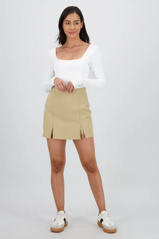 falda mini pretina detalle cortes sold by Shasa