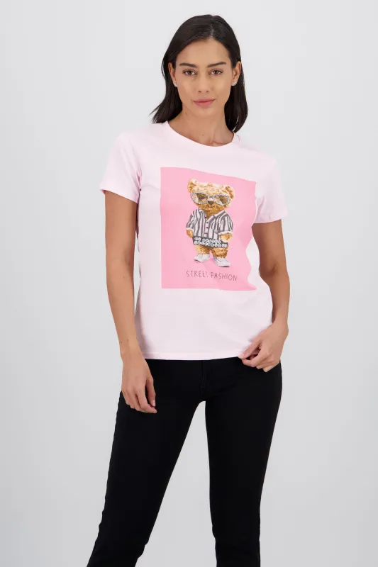 T-shirt oso detalle aplicacion sold by Shasa
