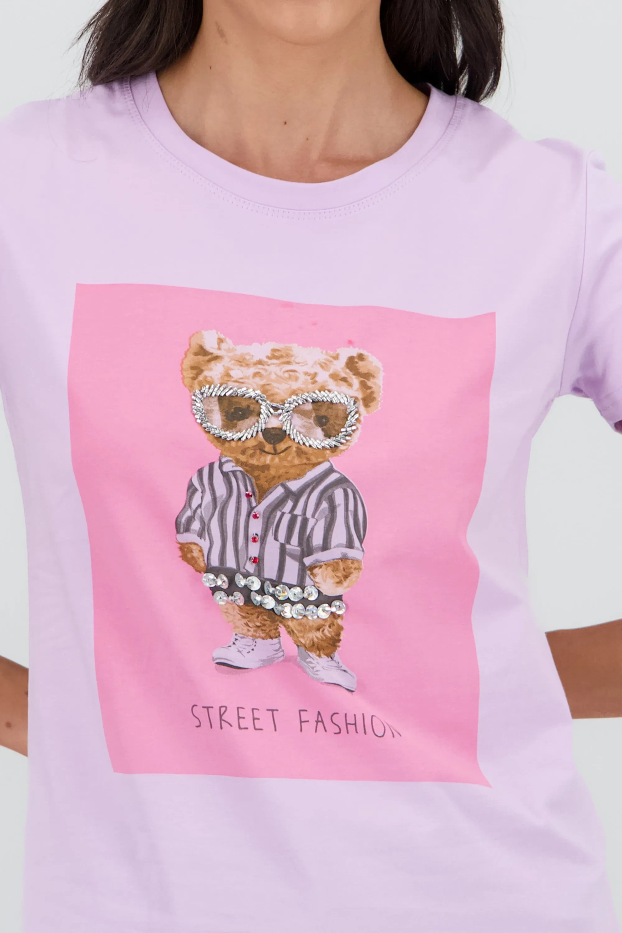 T-shirt oso detalle aplicacion sold by Shasa product image thumbnail 5