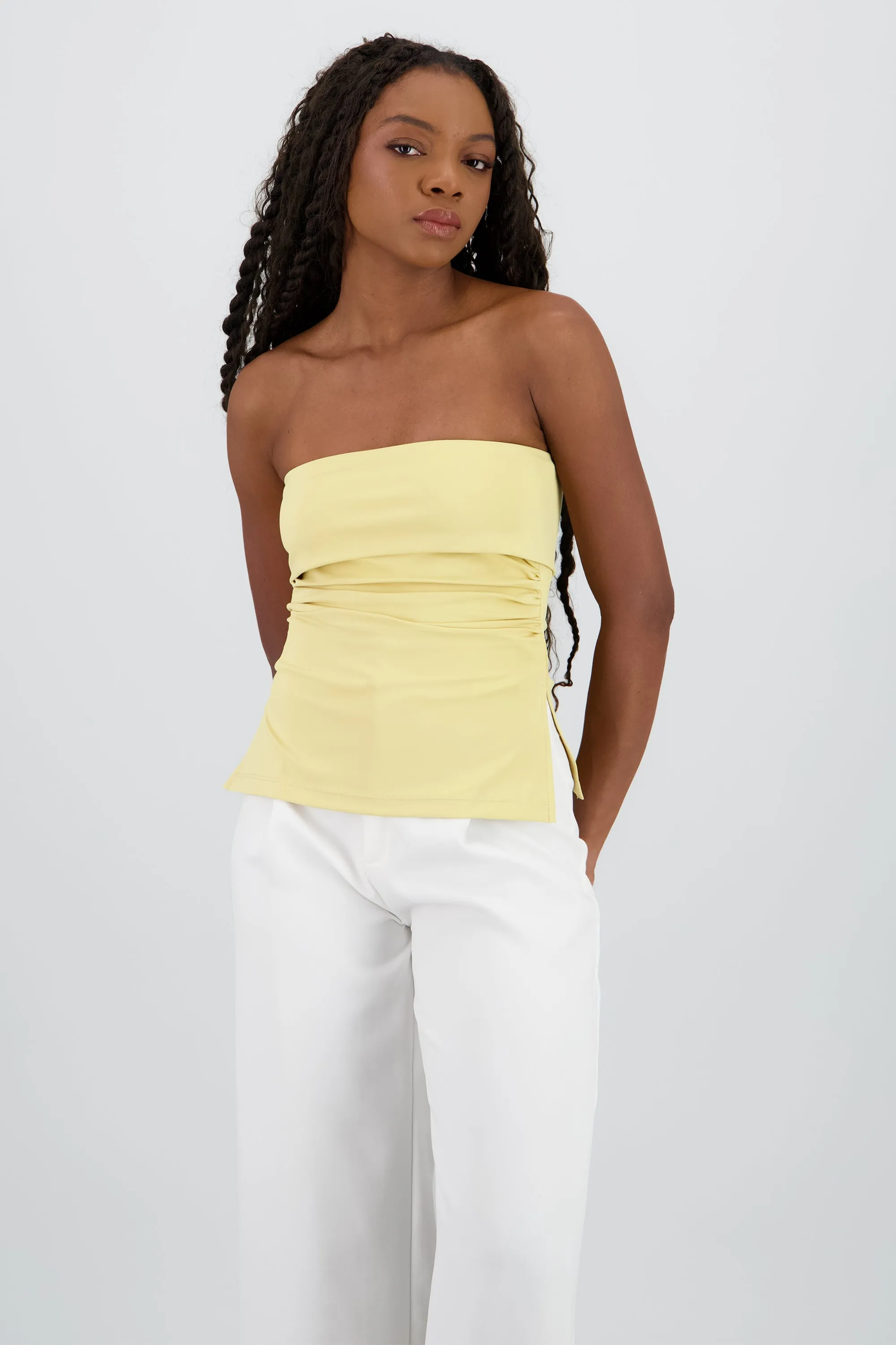 Top tubo con dobles escote sold by Shasa