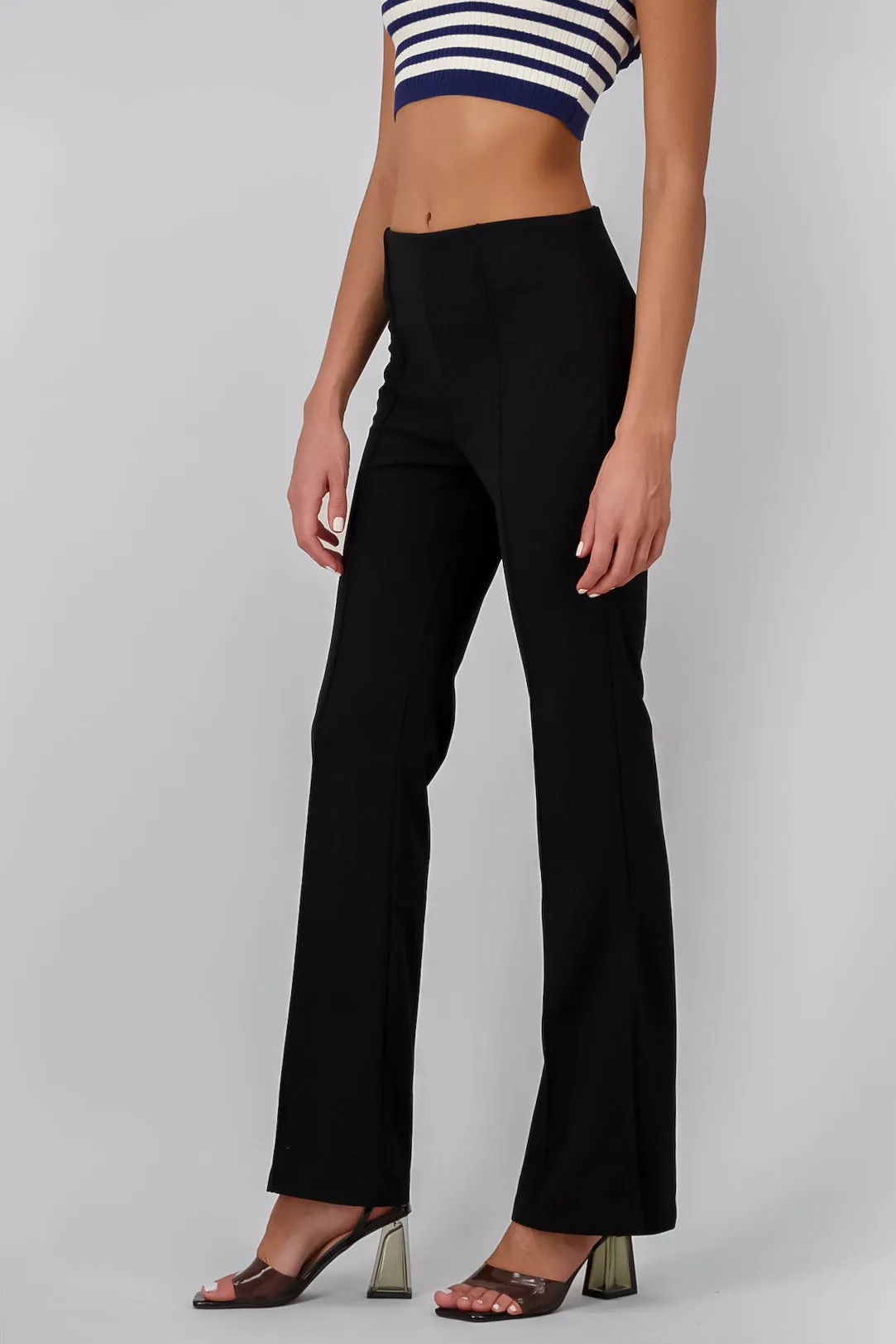 Pantalon detalle costura abertura en pierna sold by Shasa product image thumbnail 2