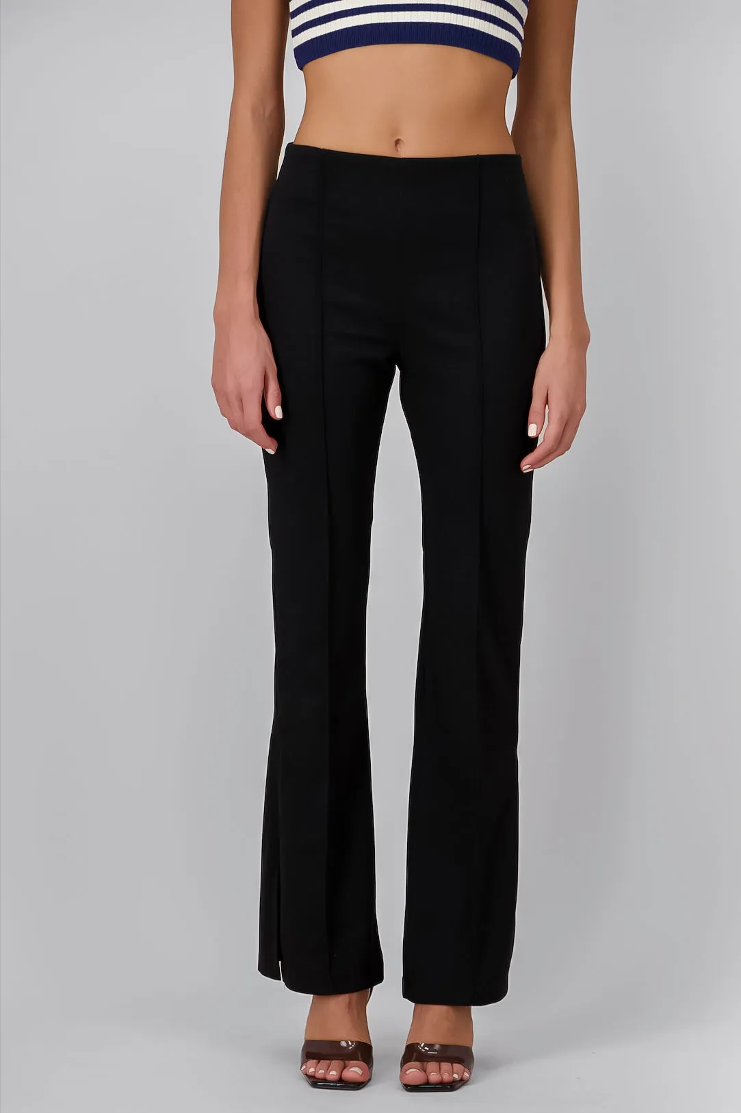 Pantalon detalle costura abertura en pierna sold by Shasa product image thumbnail 3