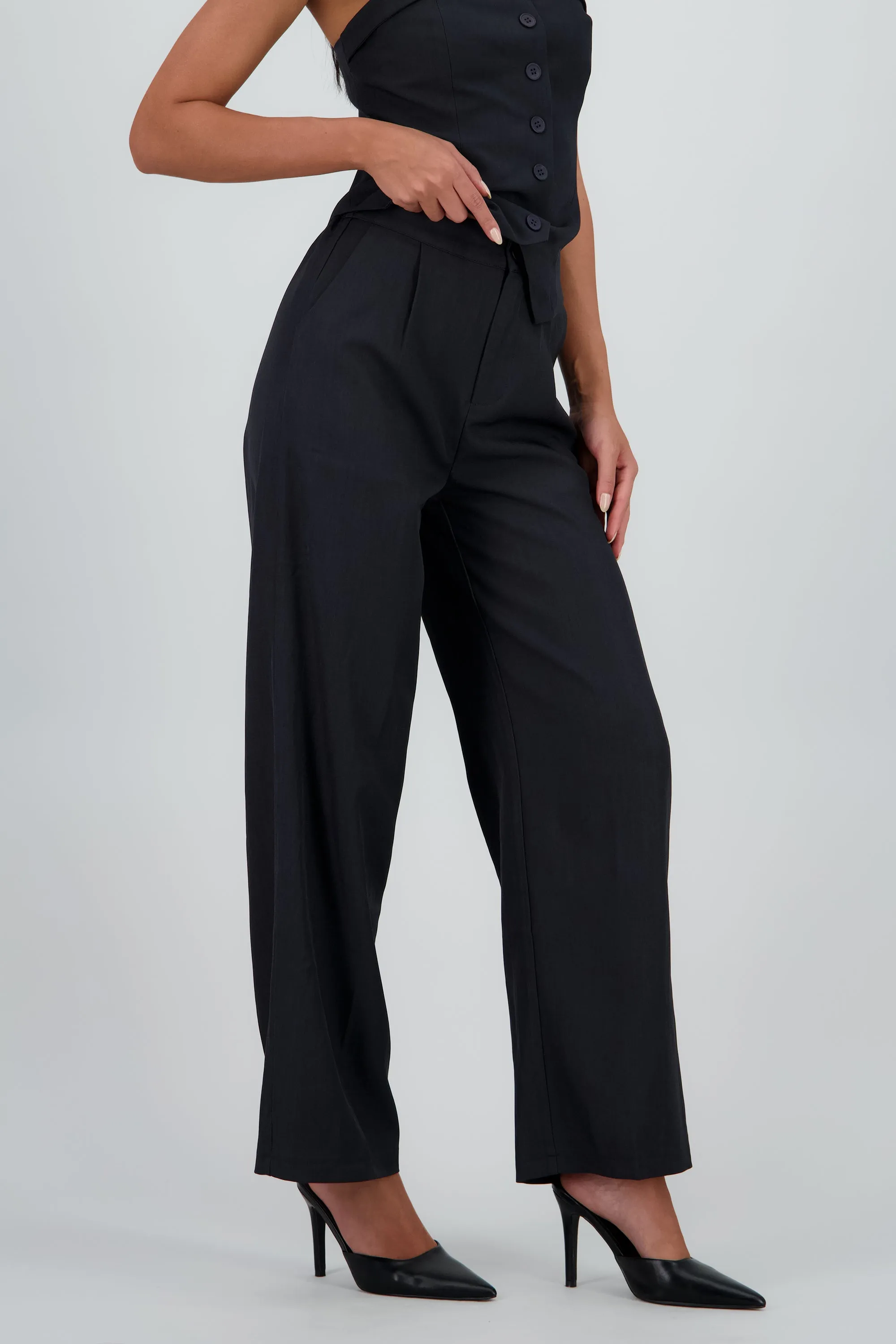 Pantalón recto con botón hypsters sold by Shasa product image thumbnail 3