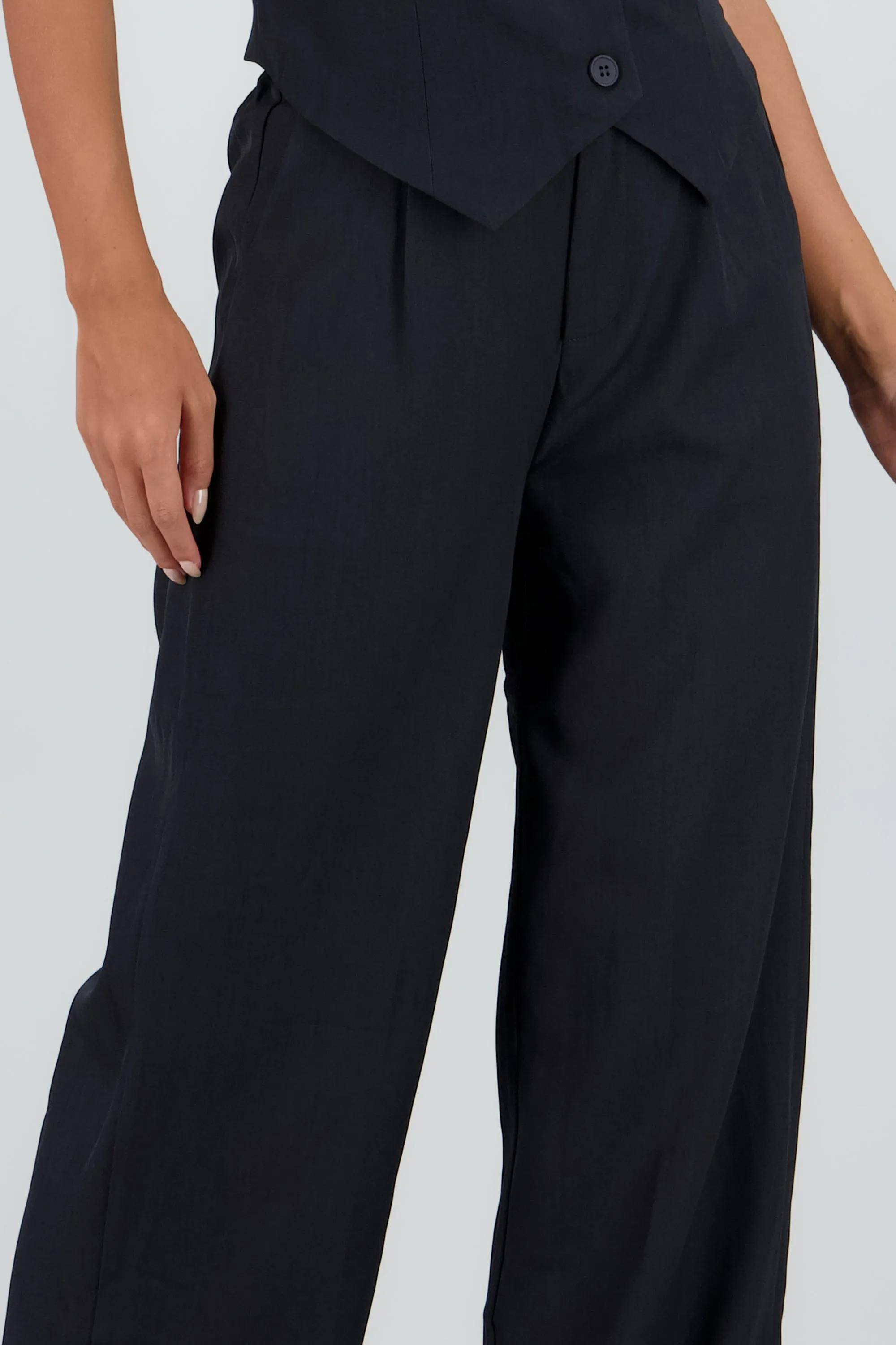 Pantalón recto con botón hypsters sold by Shasa product image thumbnail 5