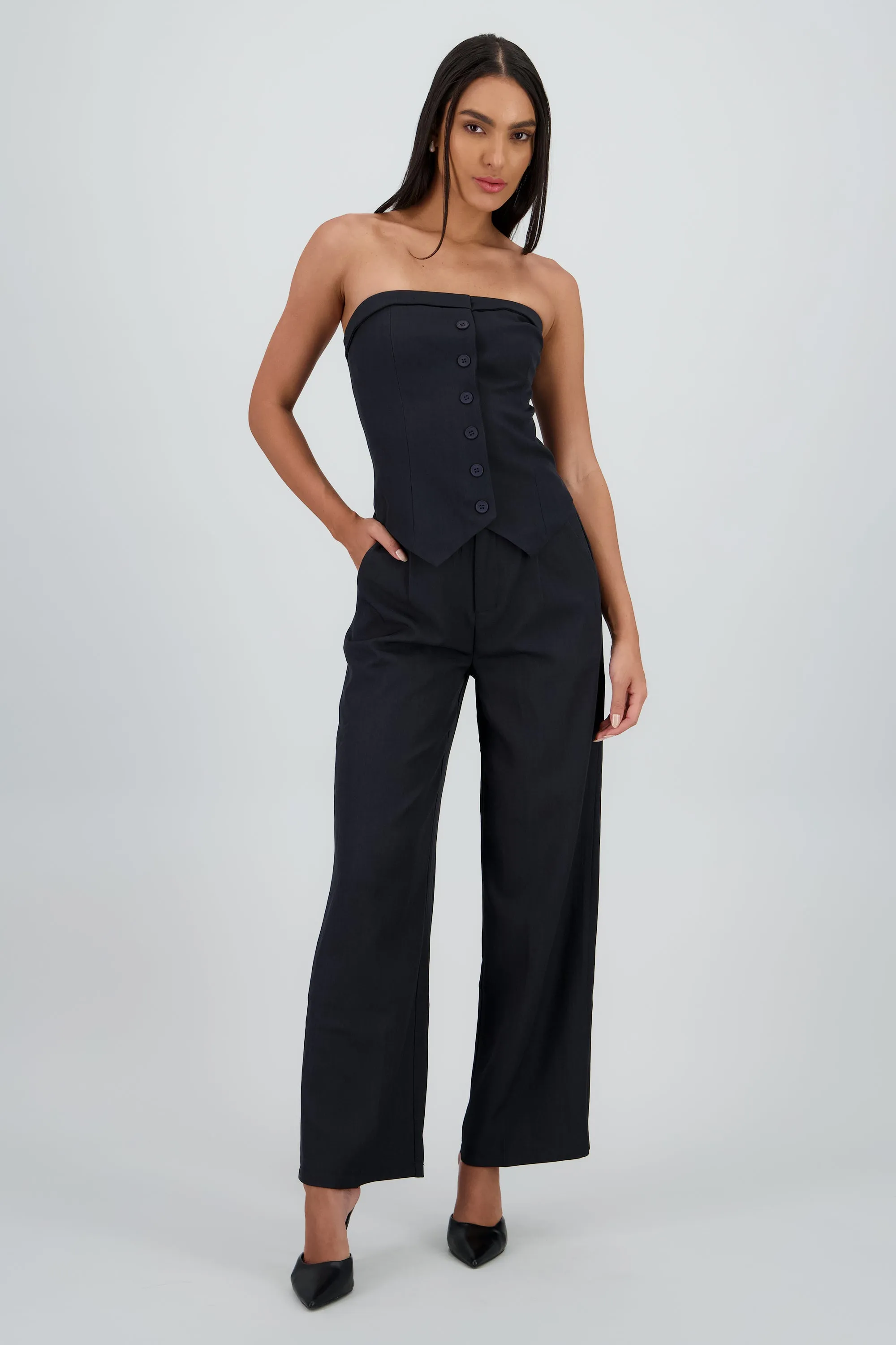 Pantalón recto con botón hypsters sold by Shasa