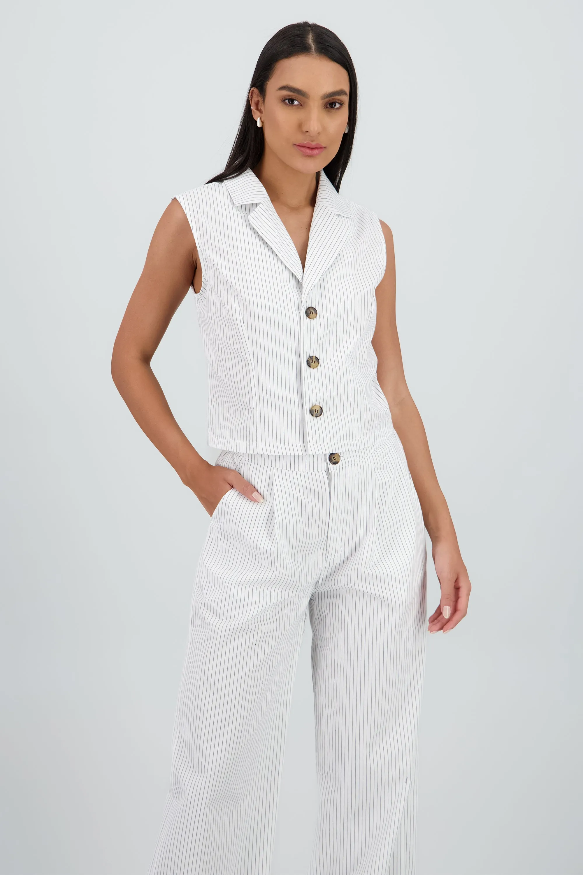 Chaleco rayas con cuello Hypsters sold by Shasa