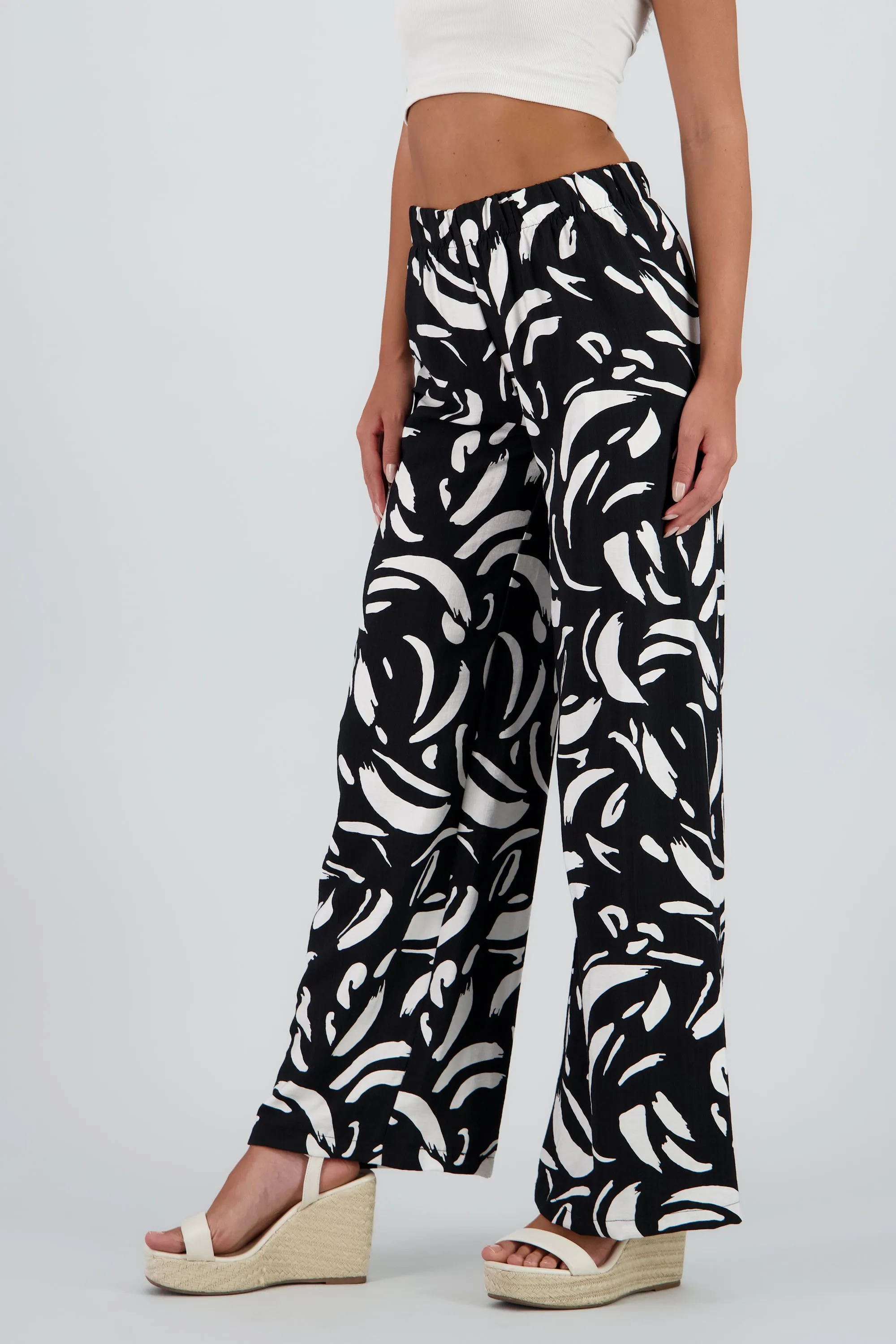 Pantalon amplio estampado sold by Shasa product image thumbnail 3