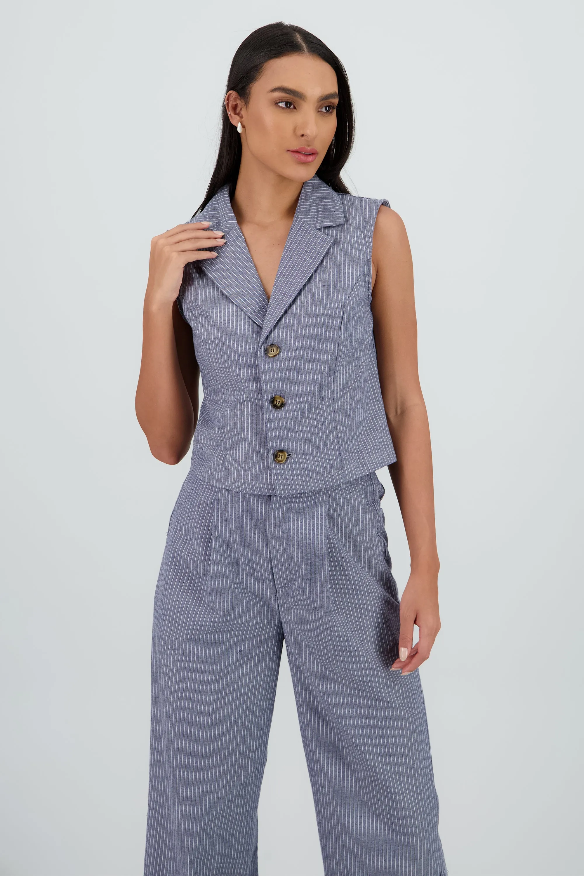 Chaleco rayas con cuello Hypsters sold by Shasa