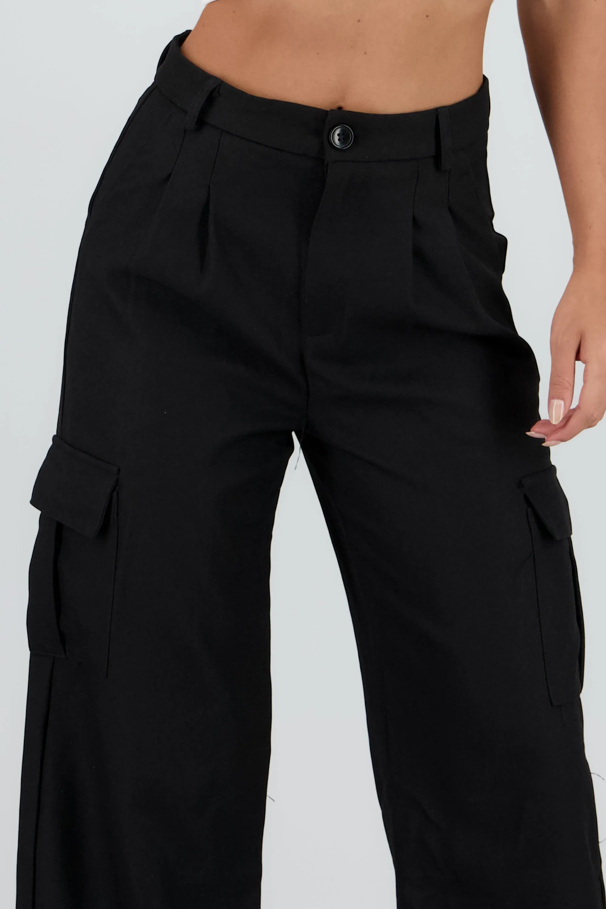 Pantalon liso recto detalle bolsas sold by Shasa product image thumbnail 5