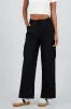 Pantalon liso recto detalle bolsas sold by Shasa