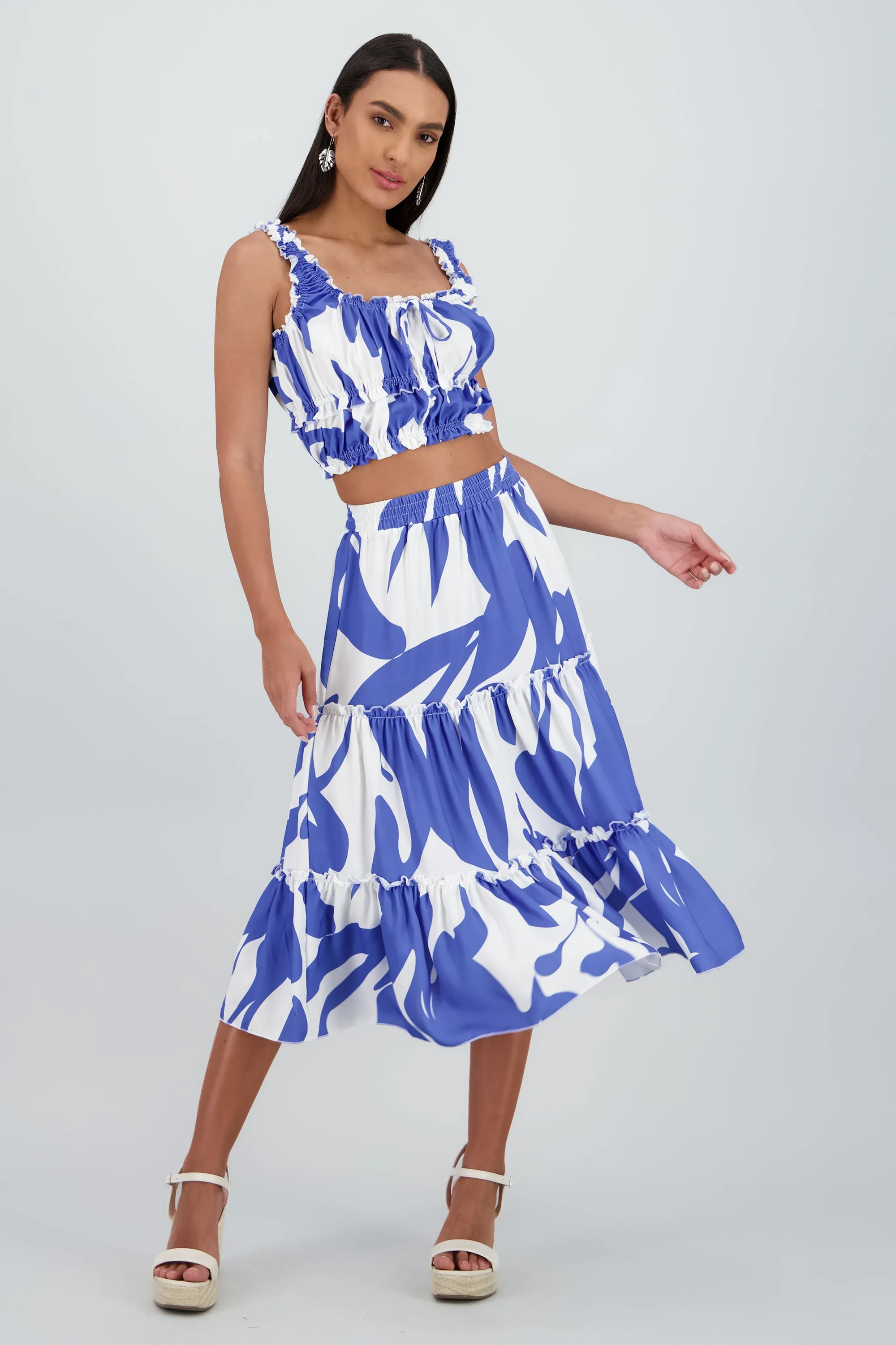 falda midi olanes pretina sold by Shasa