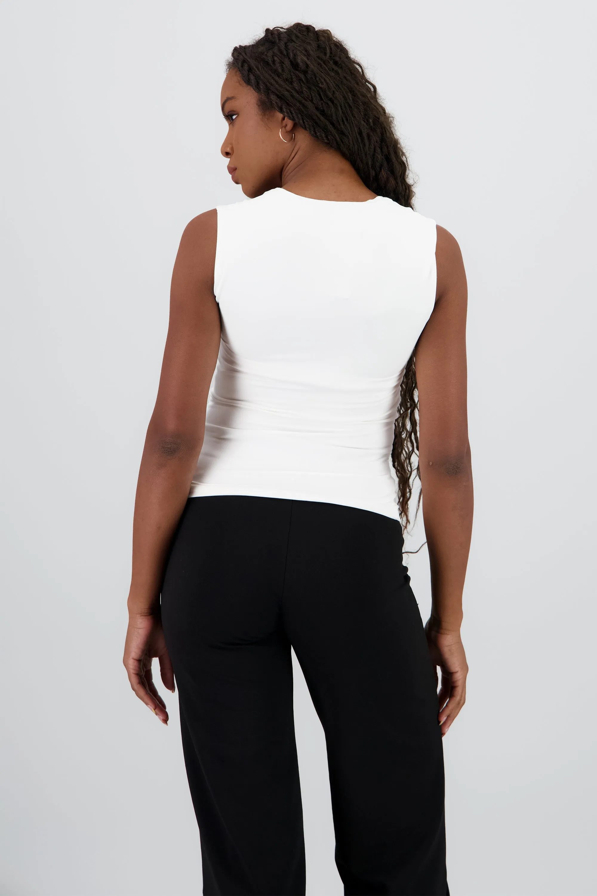 Top escote cuadrado sin mangas sold by Shasa product image thumbnail 4