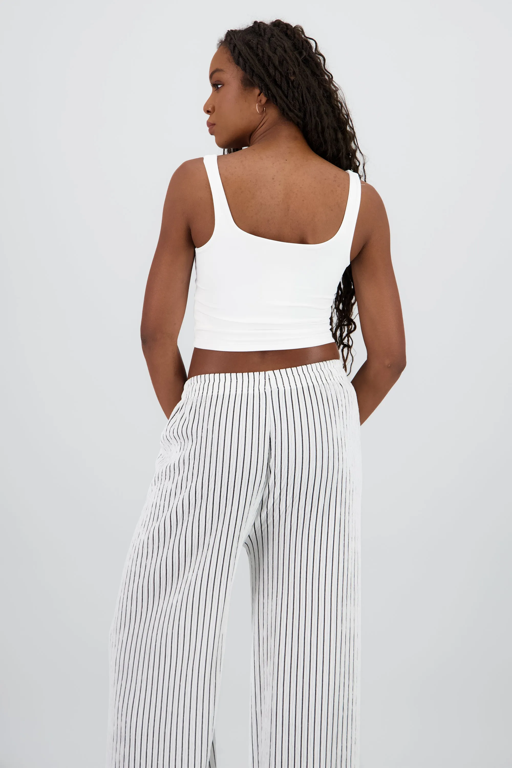 Top tirantes cuello redondo sold by Shasa product image thumbnail 4