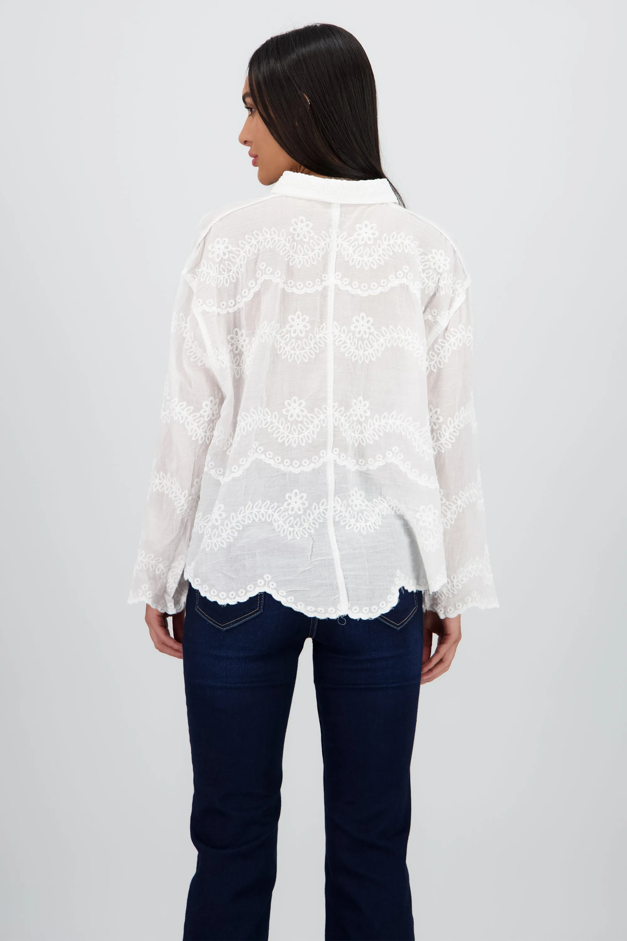 Camisa manga larga detalle cuello bordado botones sold by Shasa product image thumbnail 4