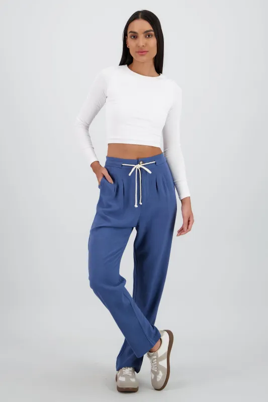 Pantalon recto liso detalle cinturon sold by Shasa