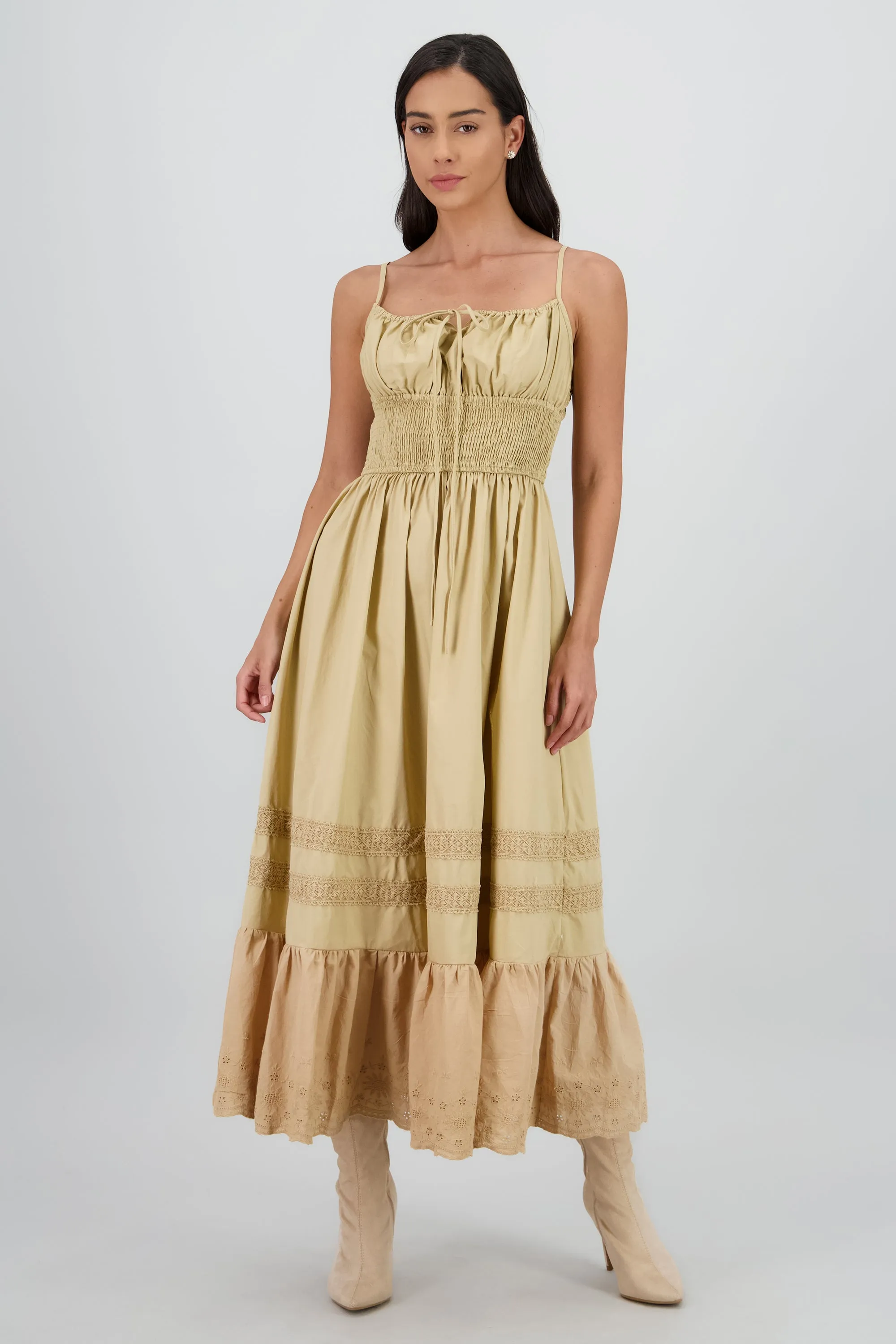 Vestido midi detalle smock tirantes sold by Shasa