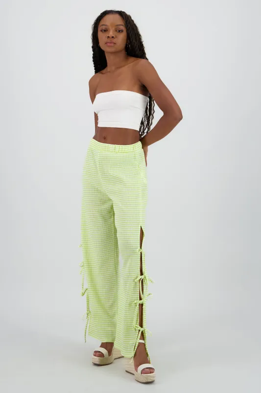 Pantalon amplio detalle lazos estampado sold by Shasa
