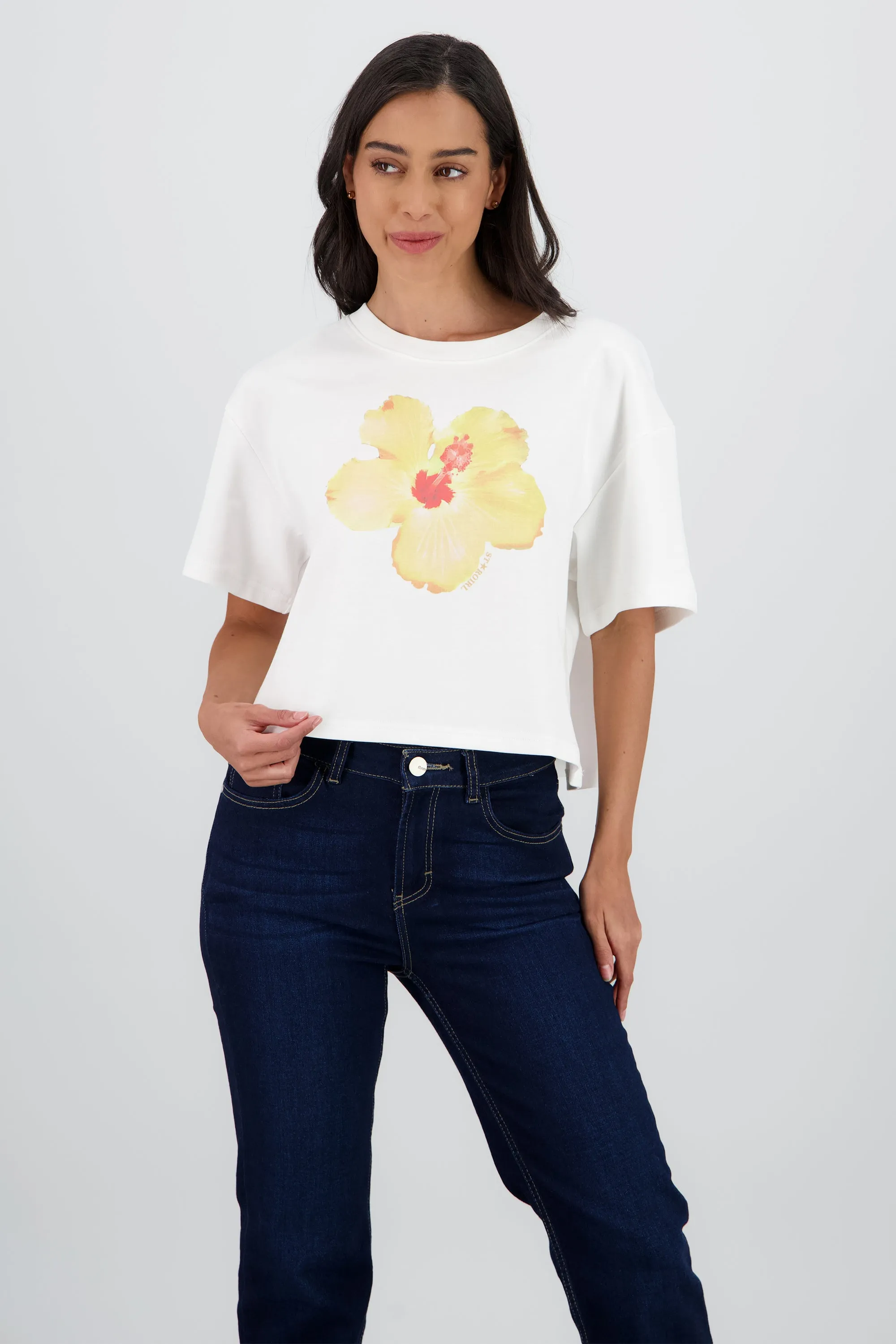 Playera manga corta crop estampado flor sold by Shasa product image thumbnail 2