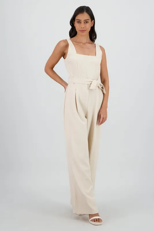 Jumpsuit tirantes detalle cinturon sold by Shasa