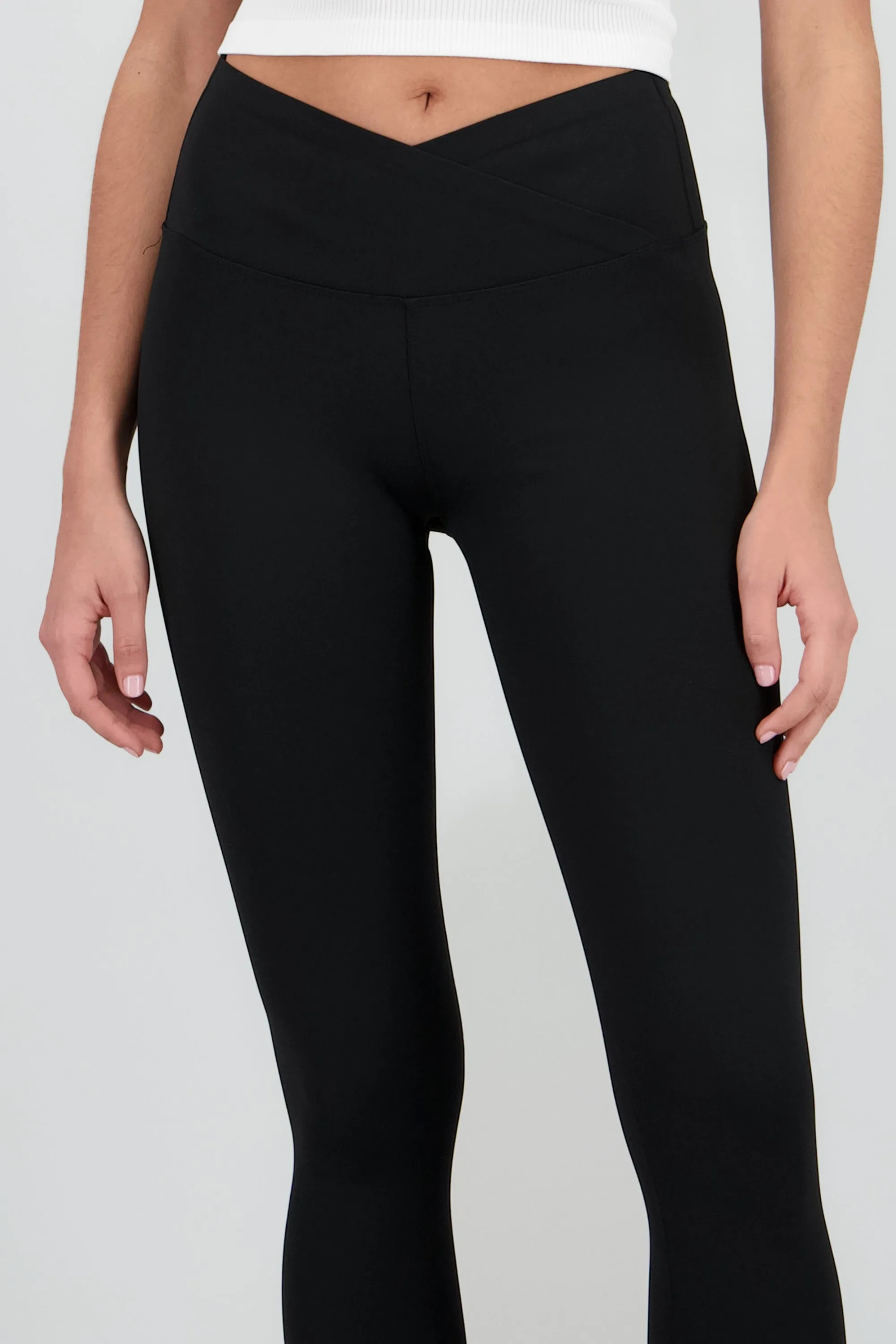 Leggings con pretina cruzada skinny lisos sold by Shasa product image thumbnail 5