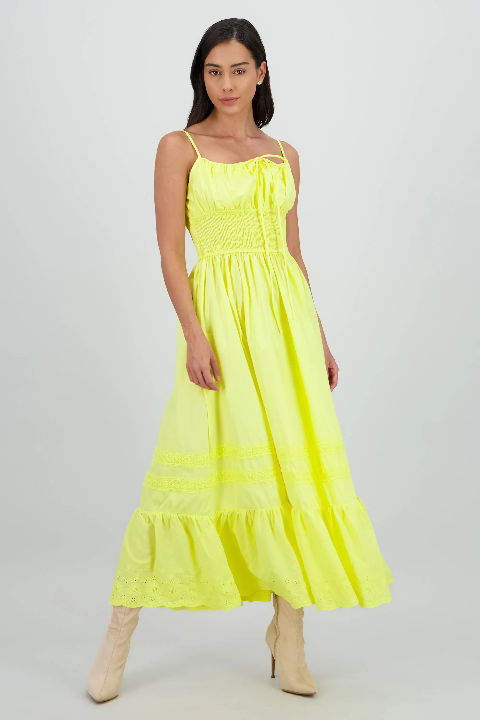 Vestido midi detalle smock tirantes sold by Shasa