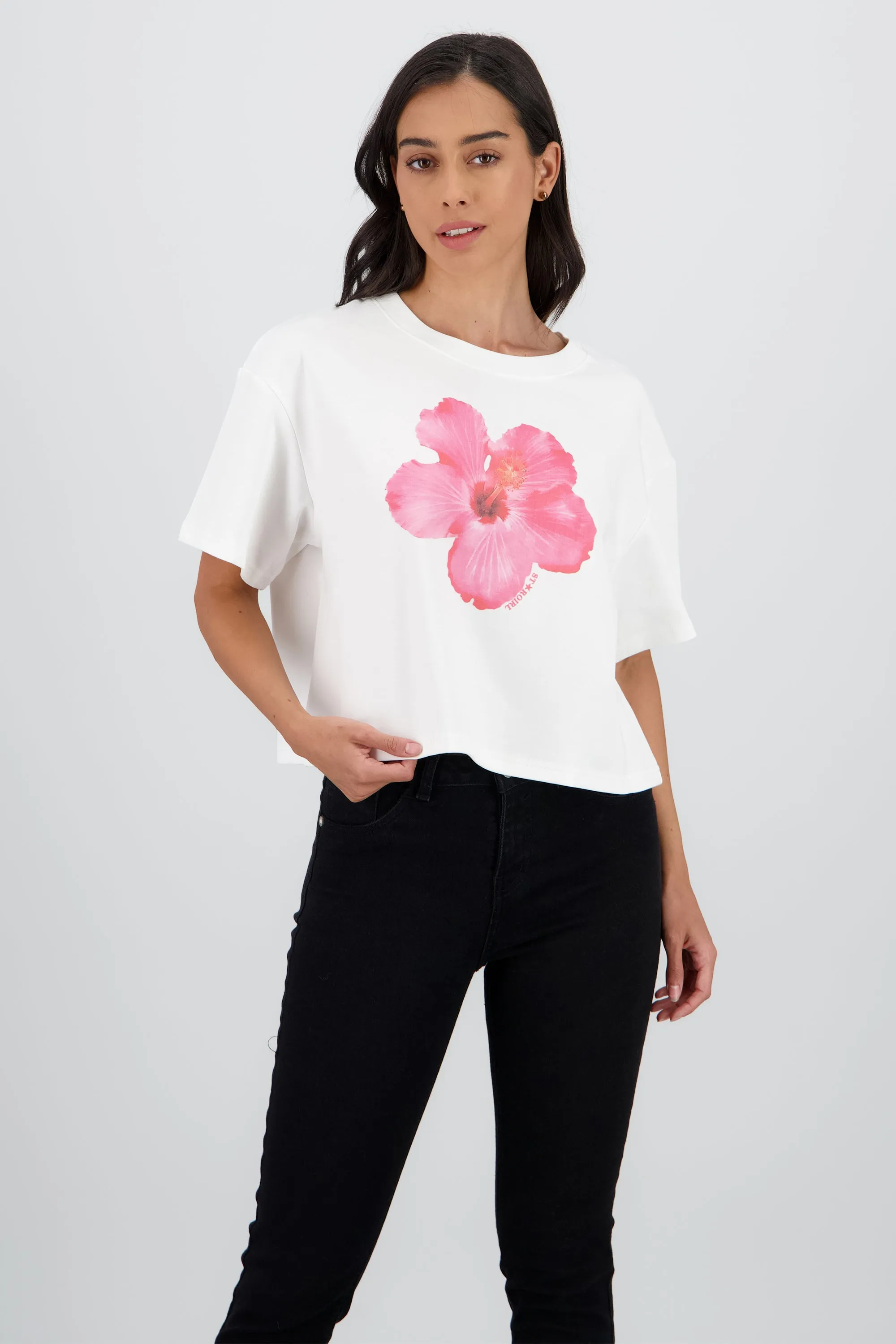 Playera manga corta crop estampado flor sold by Shasa product image thumbnail 2