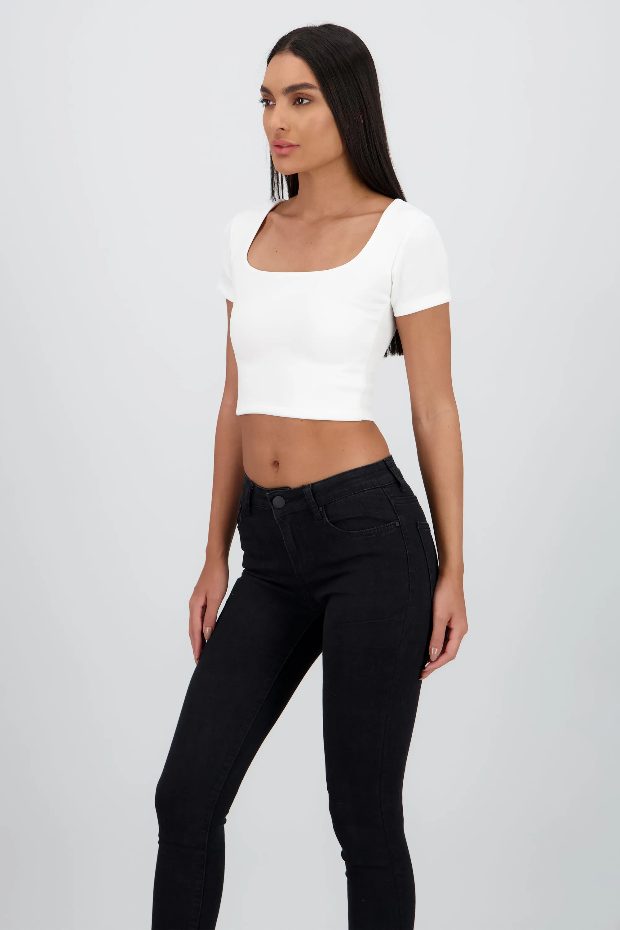 Top corto escote cuadrado doble tela sold by Shasa product image thumbnail 3