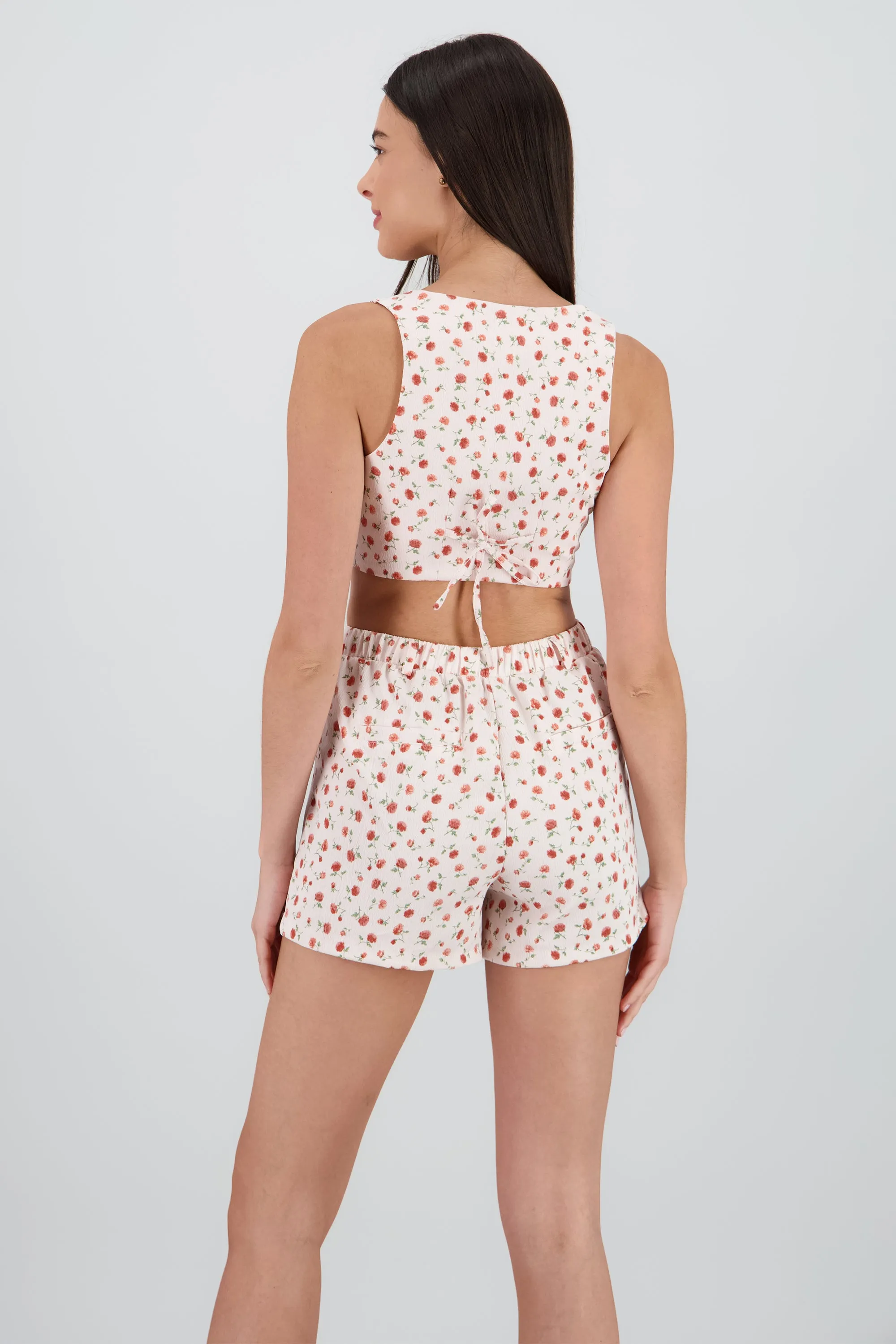 Chaleco corto estampado rosas sold by Shasa product image thumbnail 4