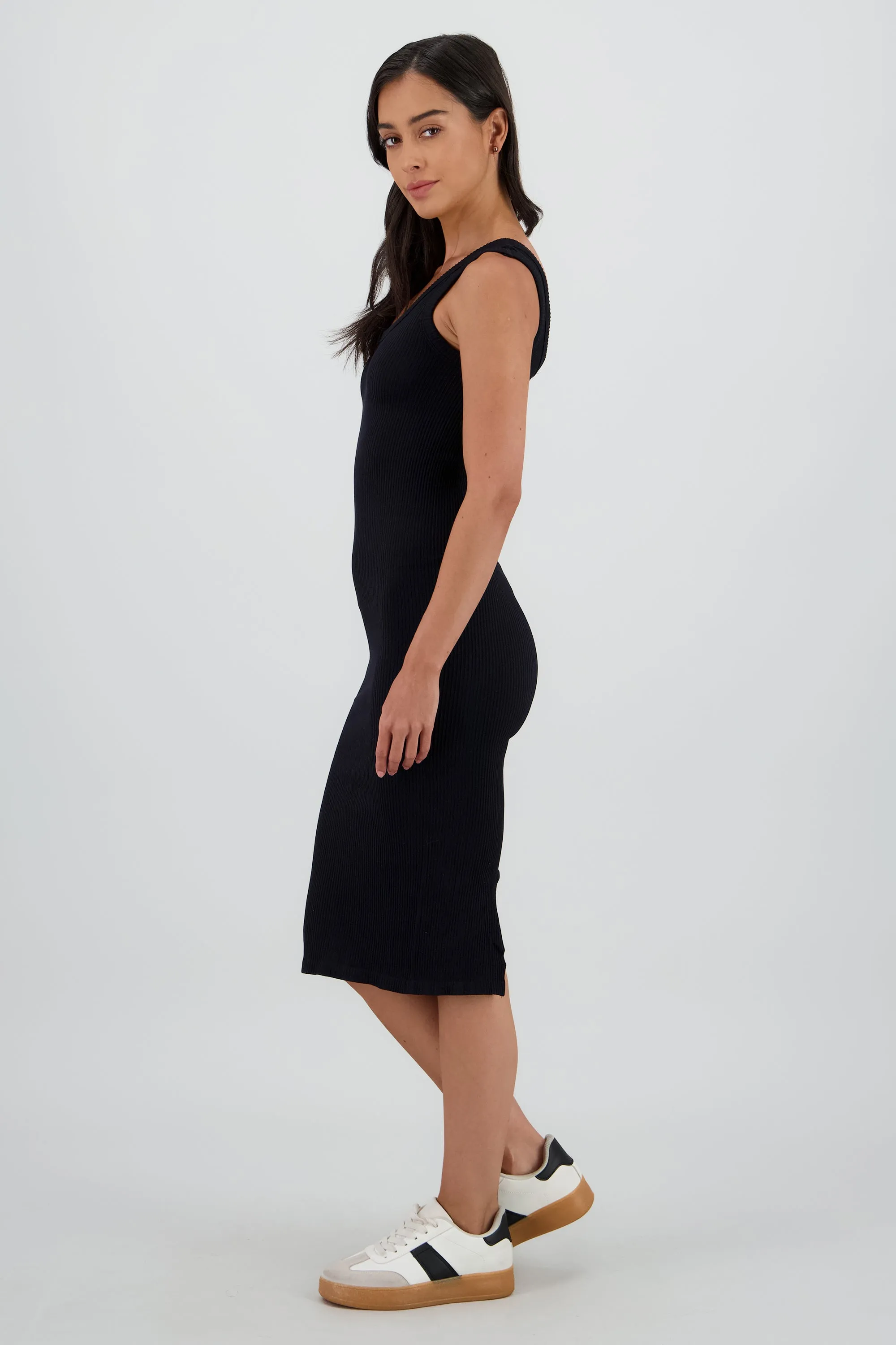 vestido midi detalle seamless liso sold by Shasa product image thumbnail 3