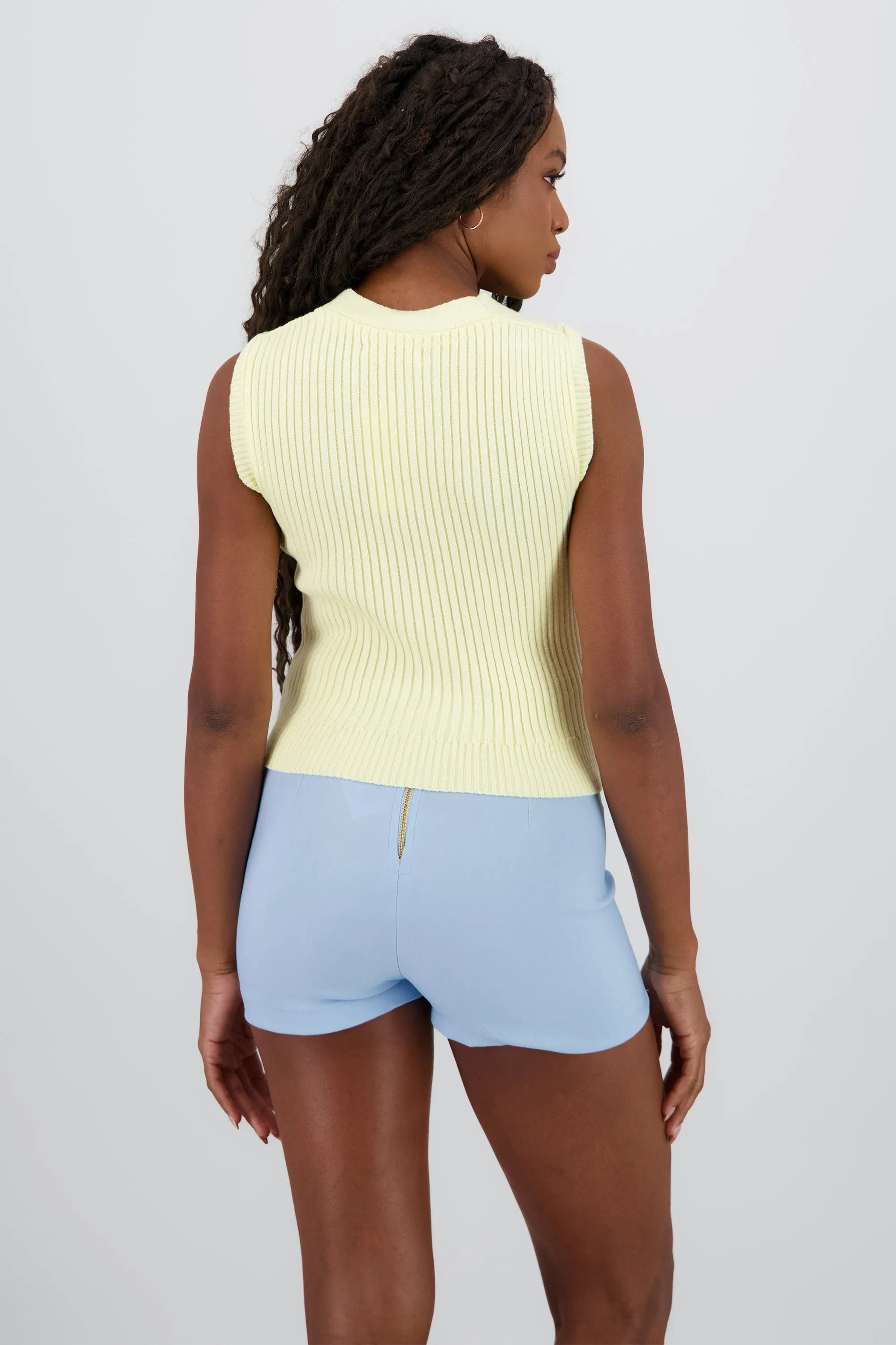 Chaleco tejido acanalado botones sold by Shasa product image thumbnail 4