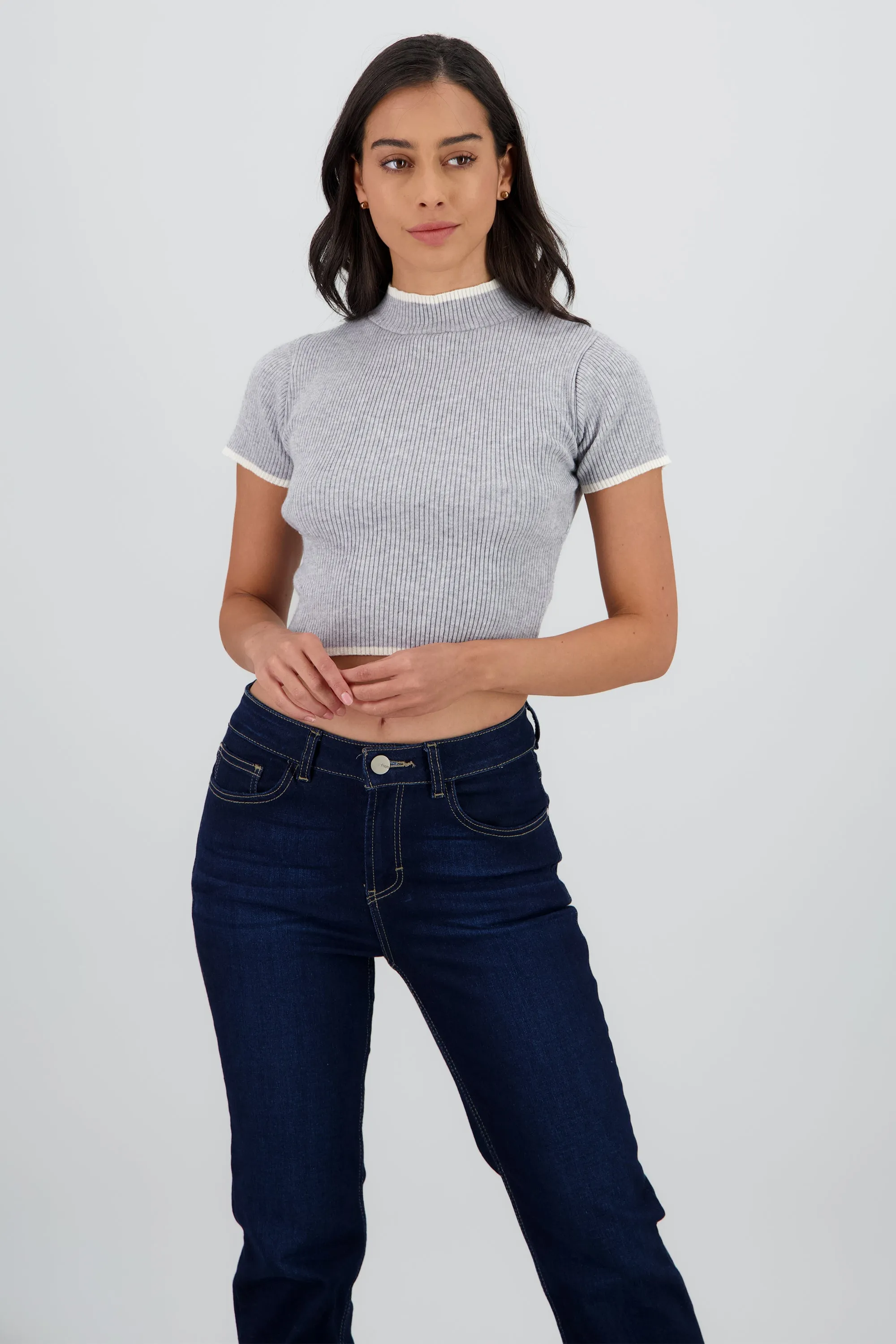 Top tejido contraste corta sold by Shasa