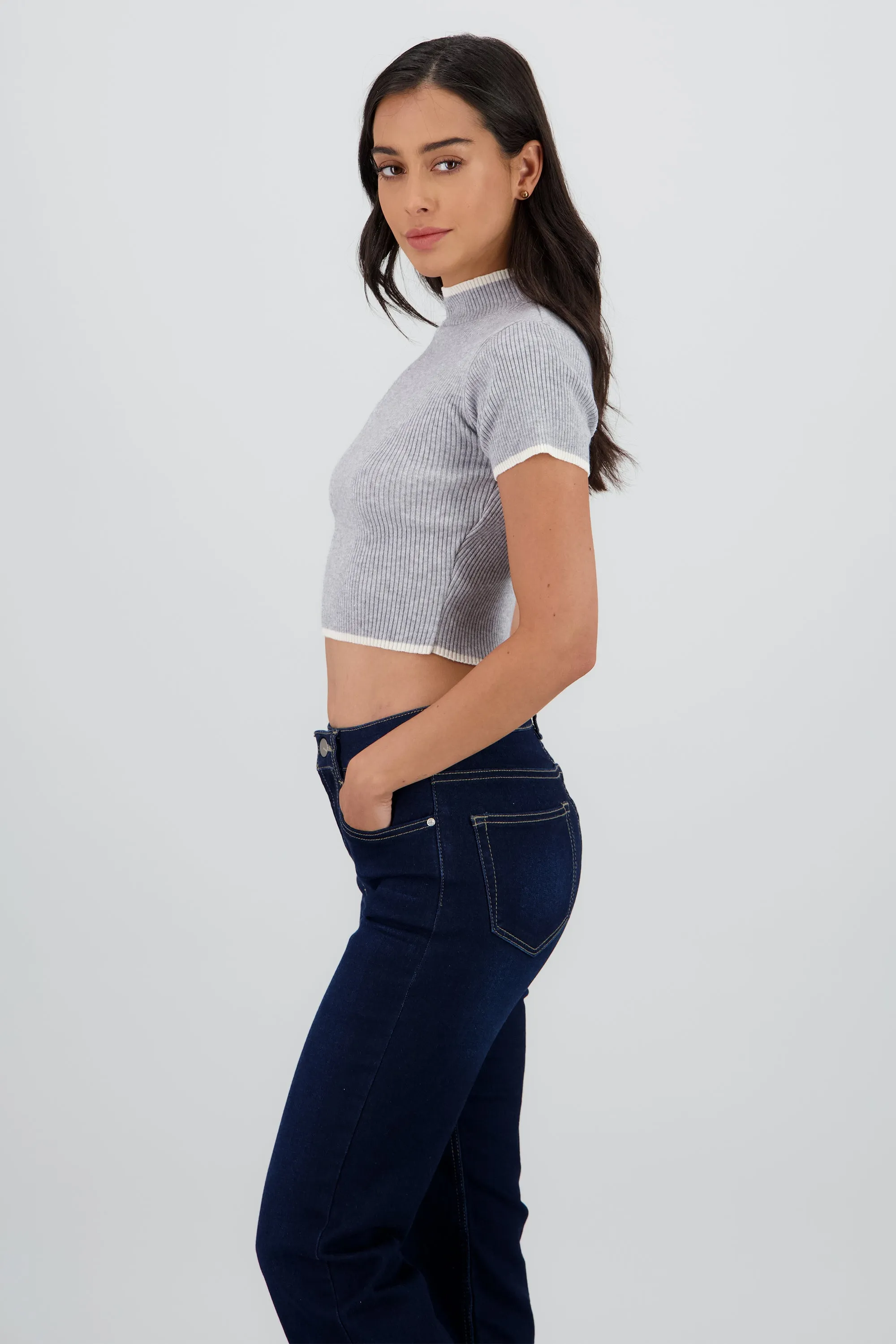 Top tejido contraste corta sold by Shasa product image thumbnail 3