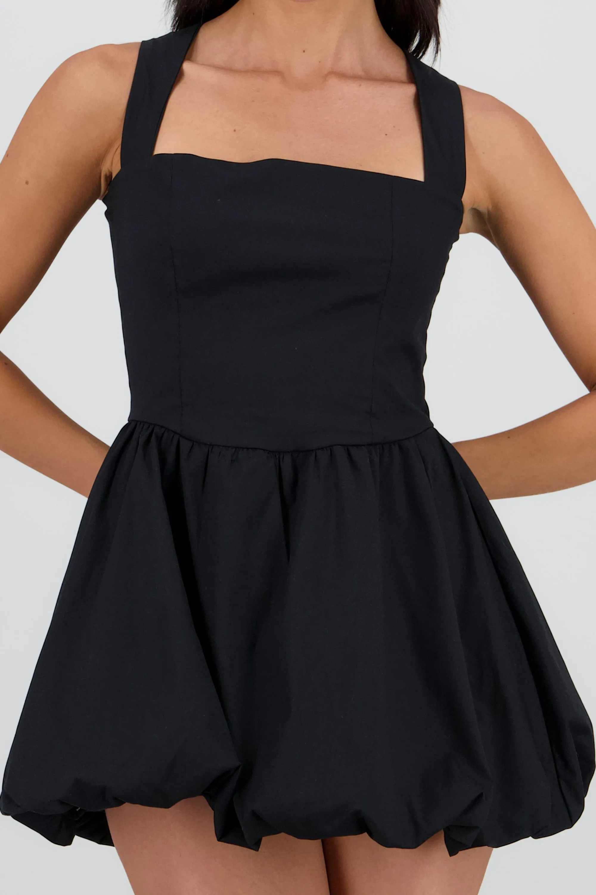 Vestido escote cuadrado falda globo sold by Shasa product image thumbnail 5