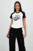 Playera crop detalle estampado contraste mangas sold by Shasa