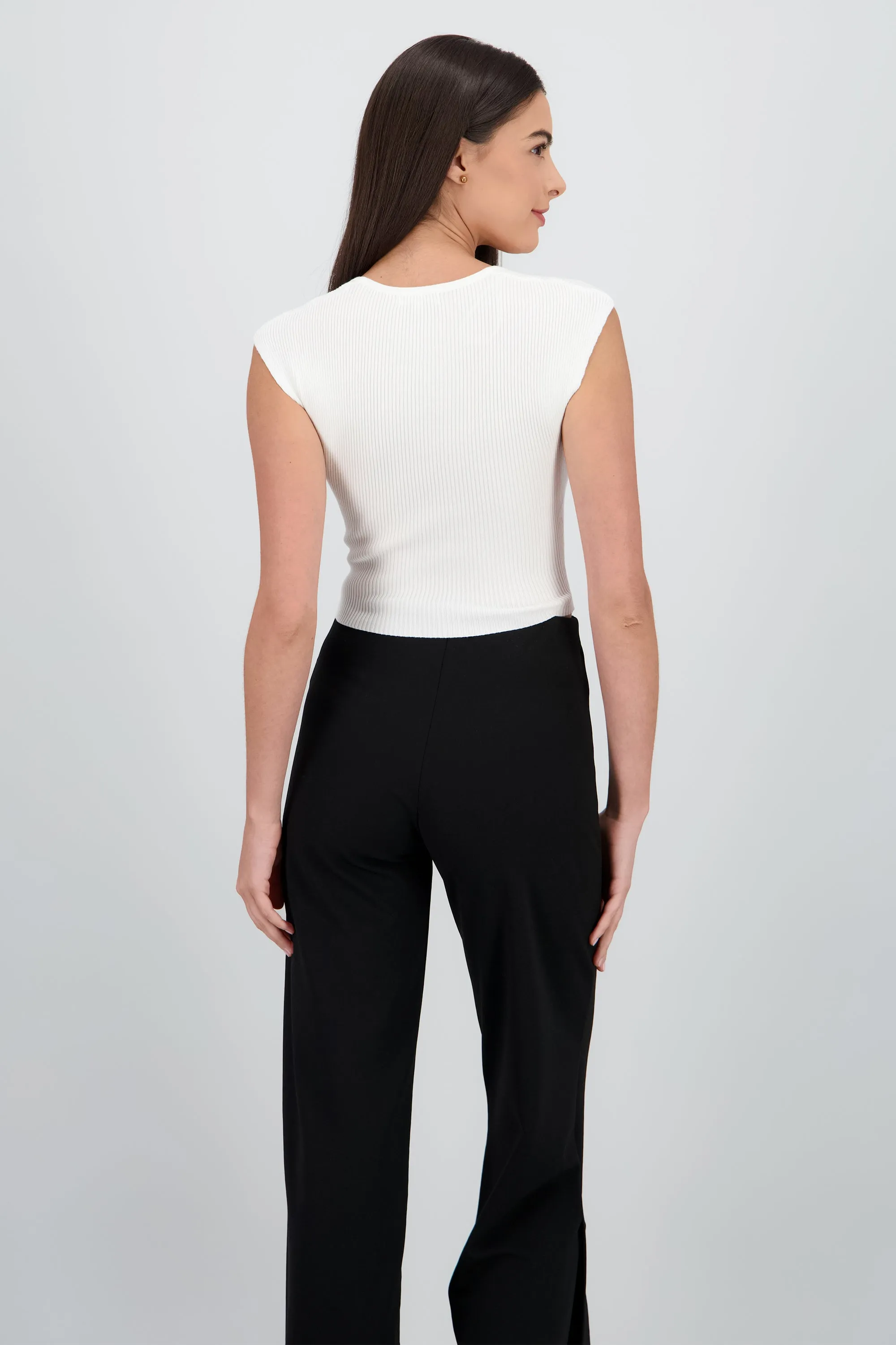 Top tejido manga corta escote corazon sold by Shasa product image thumbnail 4