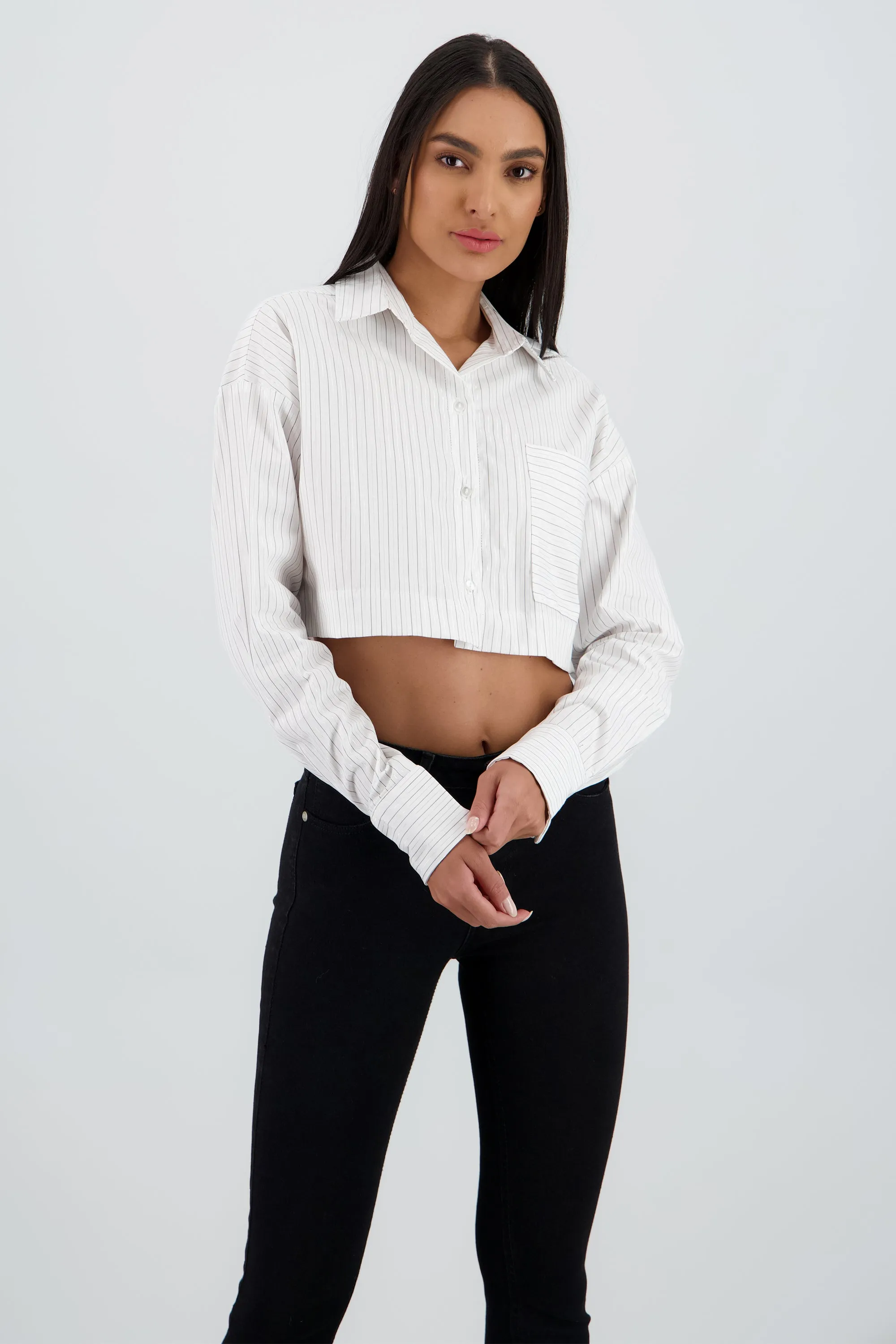 Camisa manga larga cuello detalle bolsa sold by Shasa