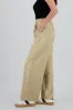 Pantalon sastreado detalle pinzas sold by Shasa