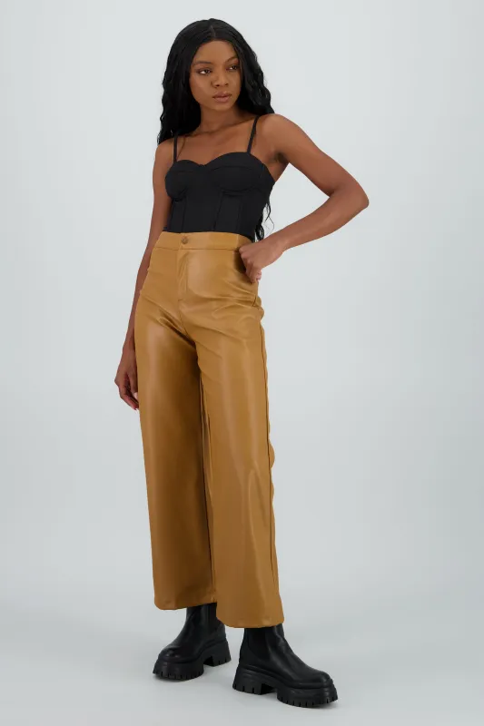 Pantalon pu recto pretina sold by Shasa