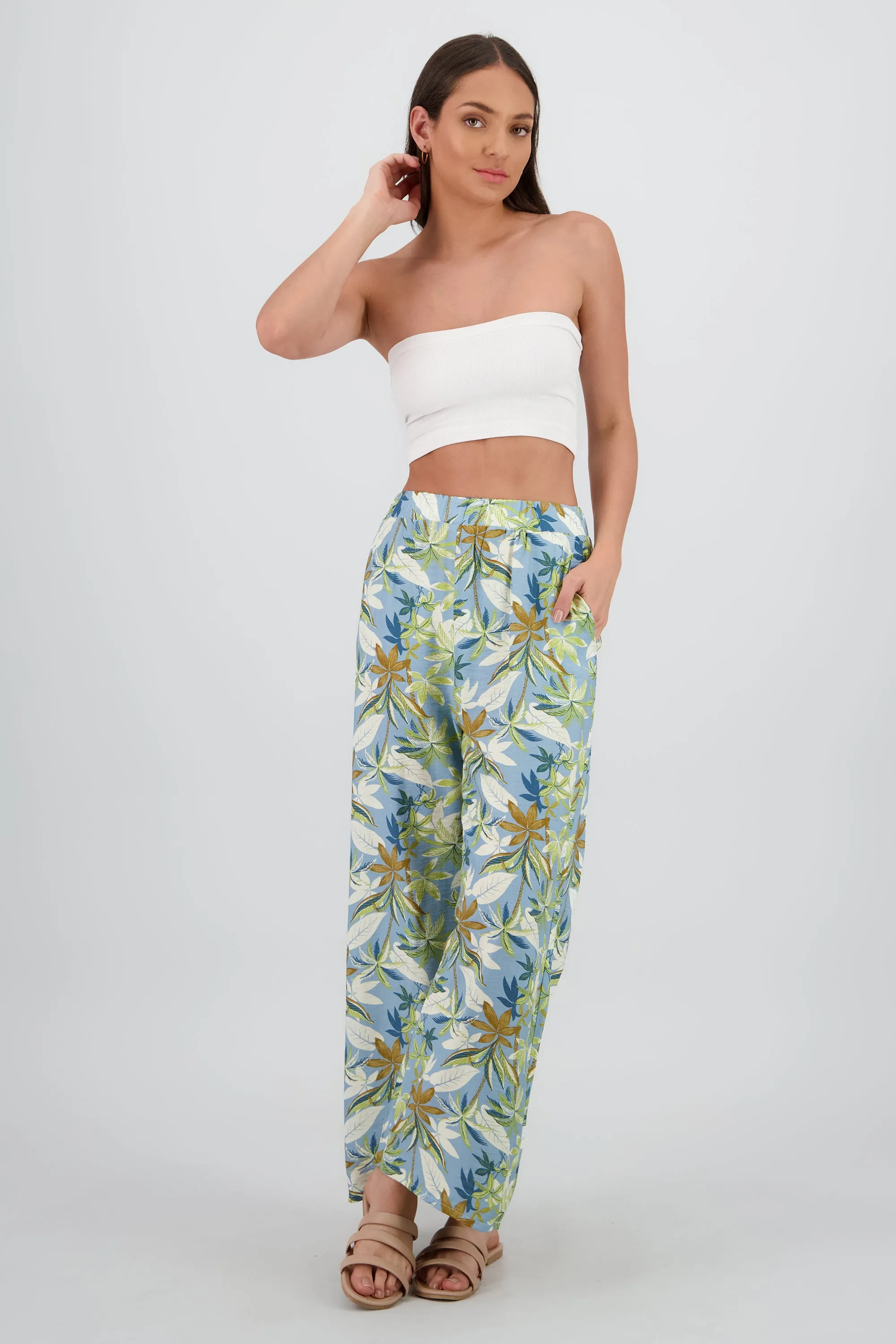 Pantalon amplio detalle resorte tropical sold by Shasa