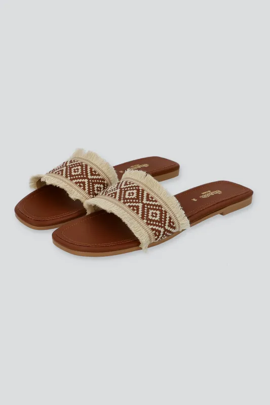 Sandalia tira tejida rombo deshilada sold by Shasa