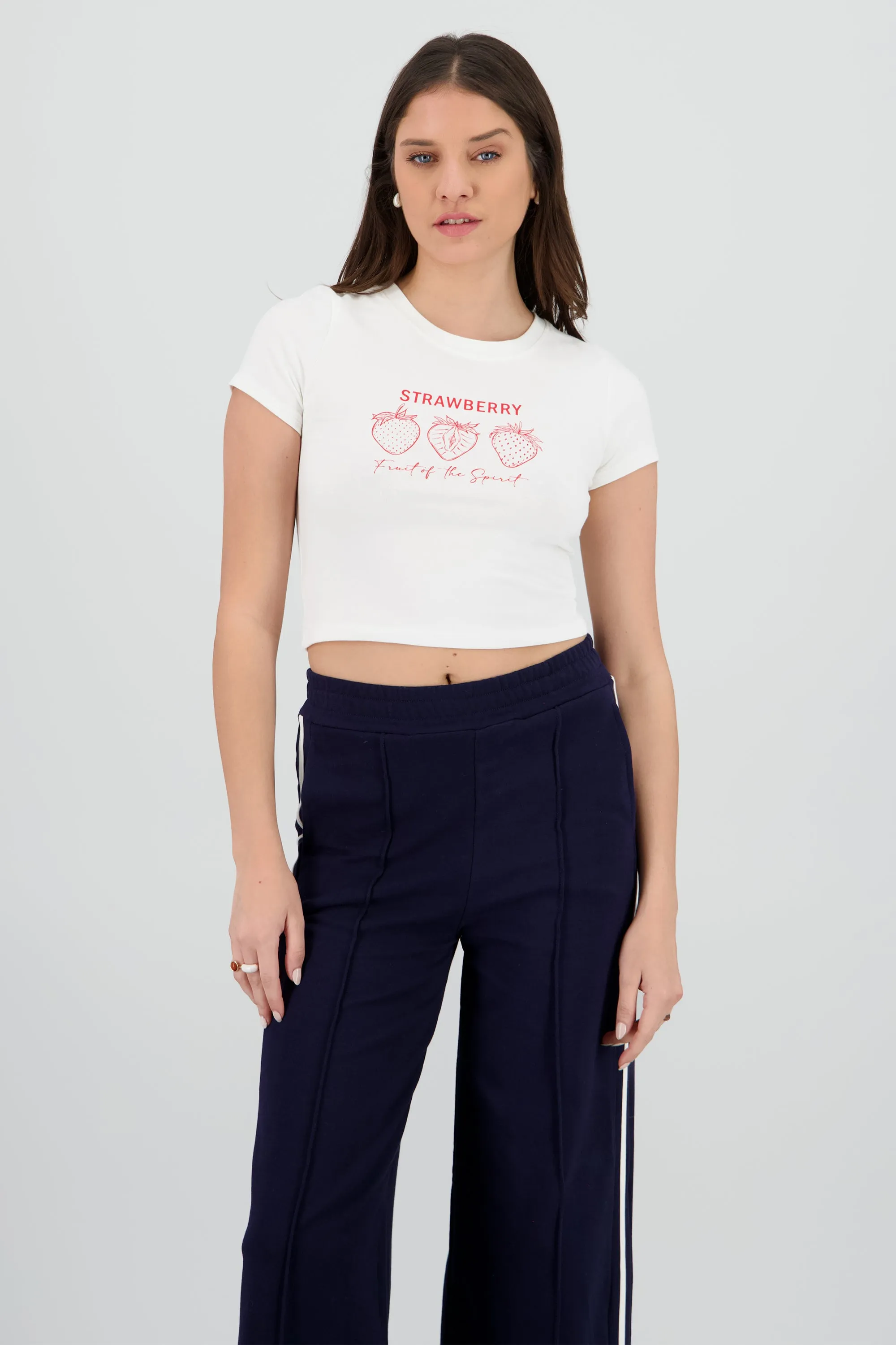 Top crop estampado fresas sold by Shasa