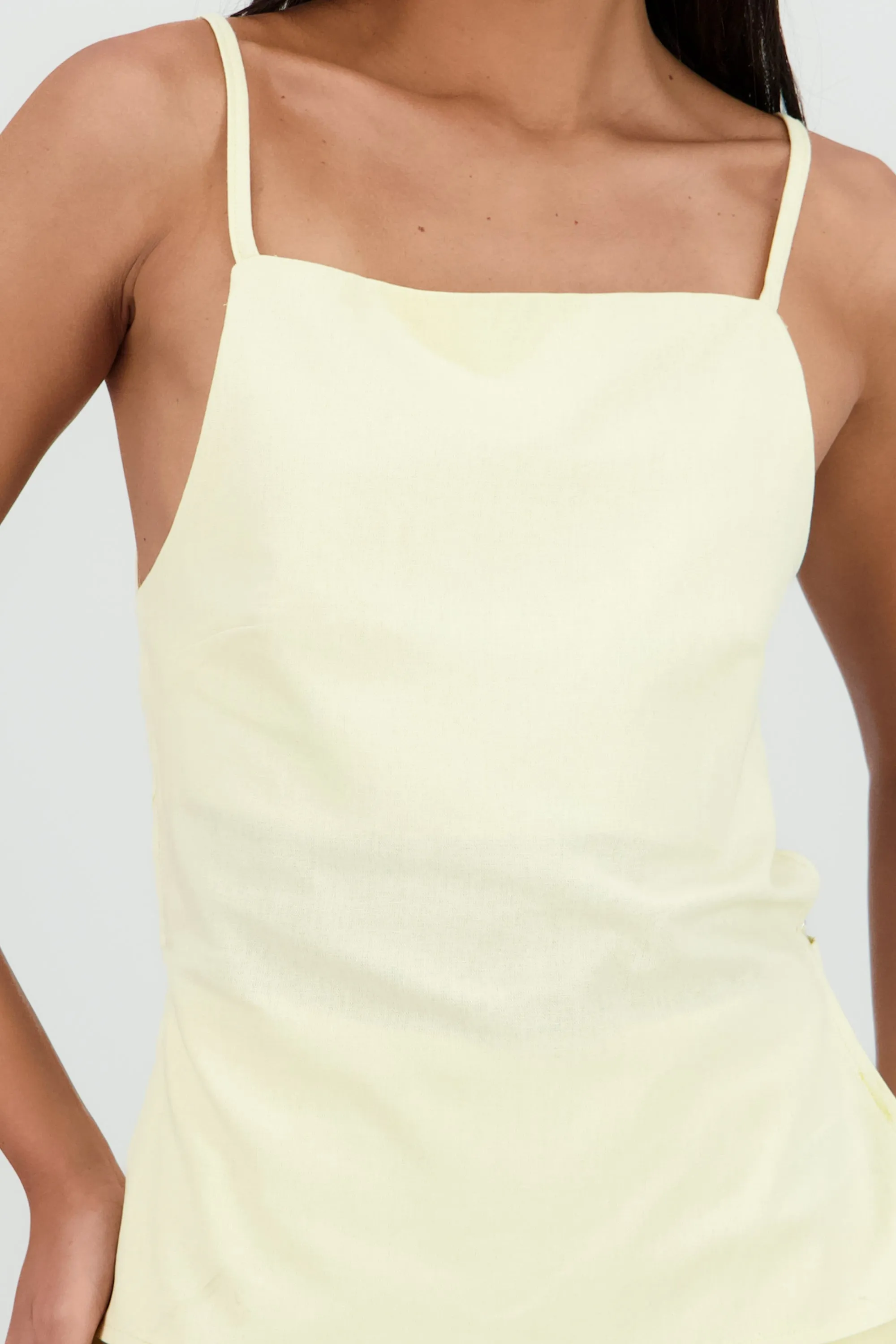 Top liso tirantes espalda descubierta sold by Shasa product image thumbnail 5