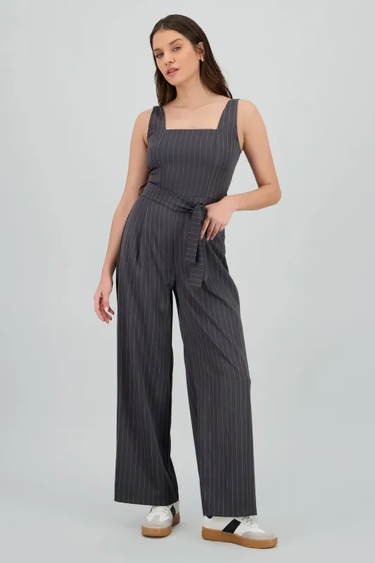 Jumpsuit tirantes sastreado sold by Shasa
